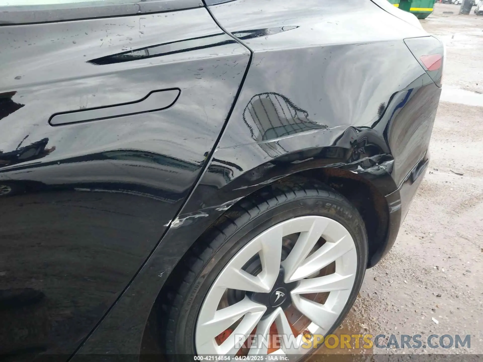 6 Фотография поврежденного автомобиля 5YJ3E1EA8PF435365 TESLA MODEL 3 2023