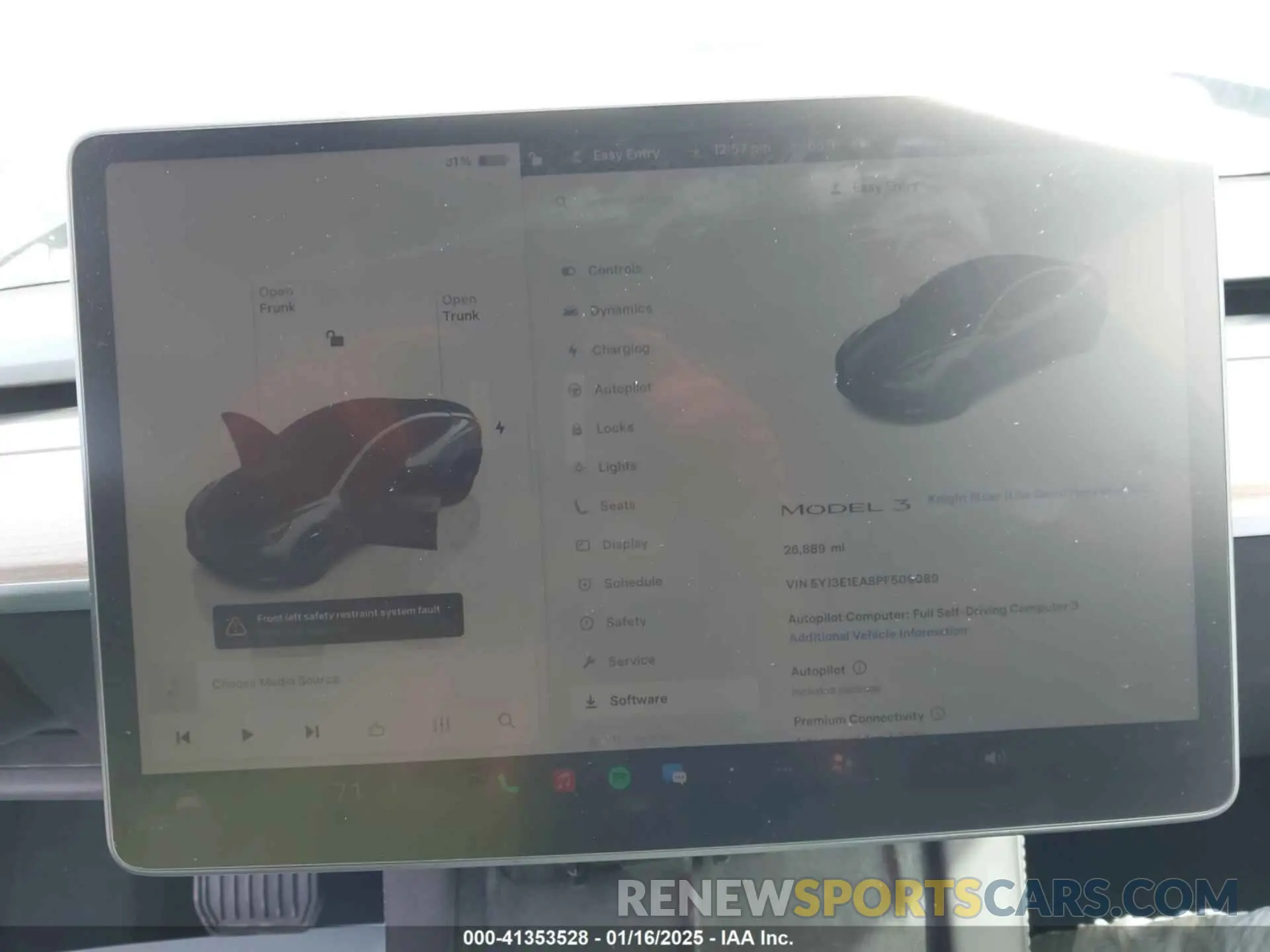 19 Photograph of a damaged car 5YJ3E1EA8PF509089 TESLA MODEL 3 2023