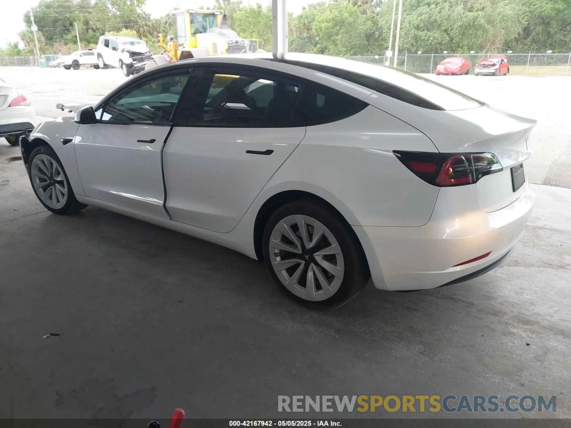 3 Фотография поврежденного автомобиля 5YJ3E1EA8PF518326 TESLA MODEL 3 2023