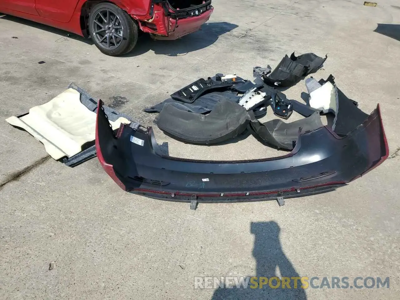 12 Photograph of a damaged car 5YJ3E1EA8PF550225 TESLA MODEL 3 2023