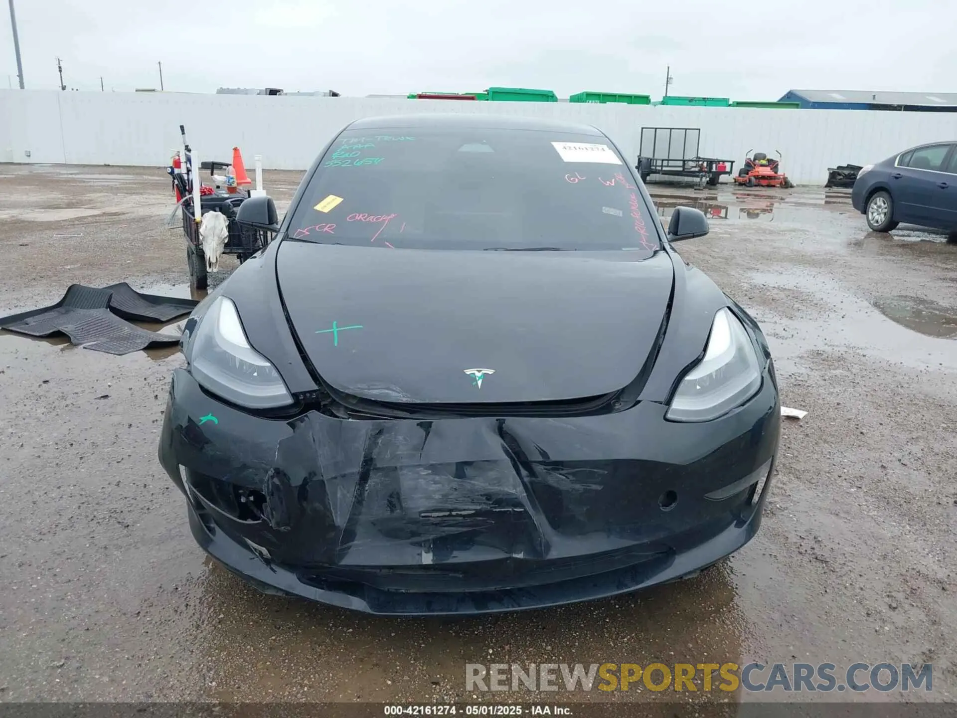 12 Photograph of a damaged car 5YJ3E1EA8PF552654 TESLA MODEL 3 2023