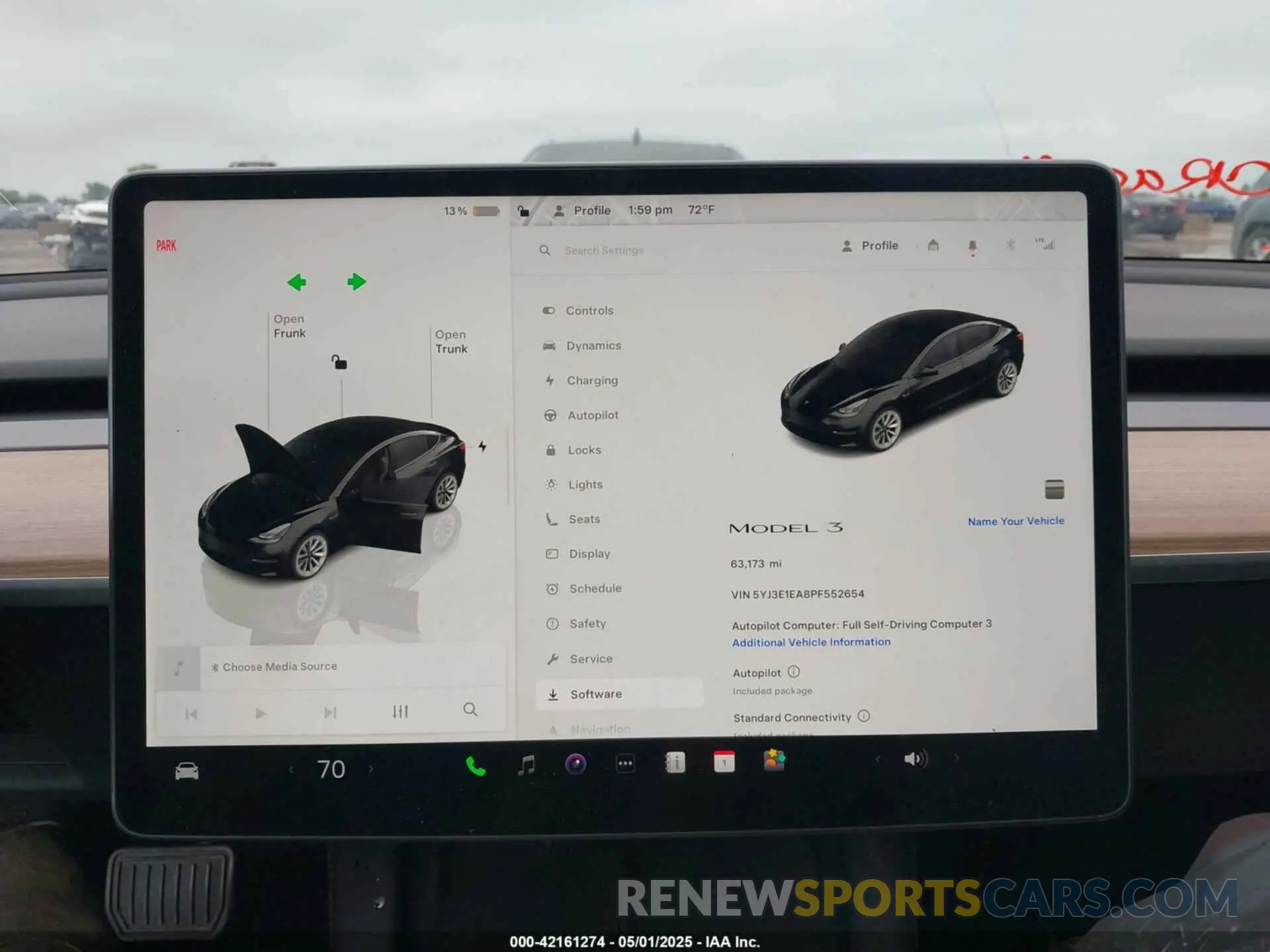 18 Photograph of a damaged car 5YJ3E1EA8PF552654 TESLA MODEL 3 2023