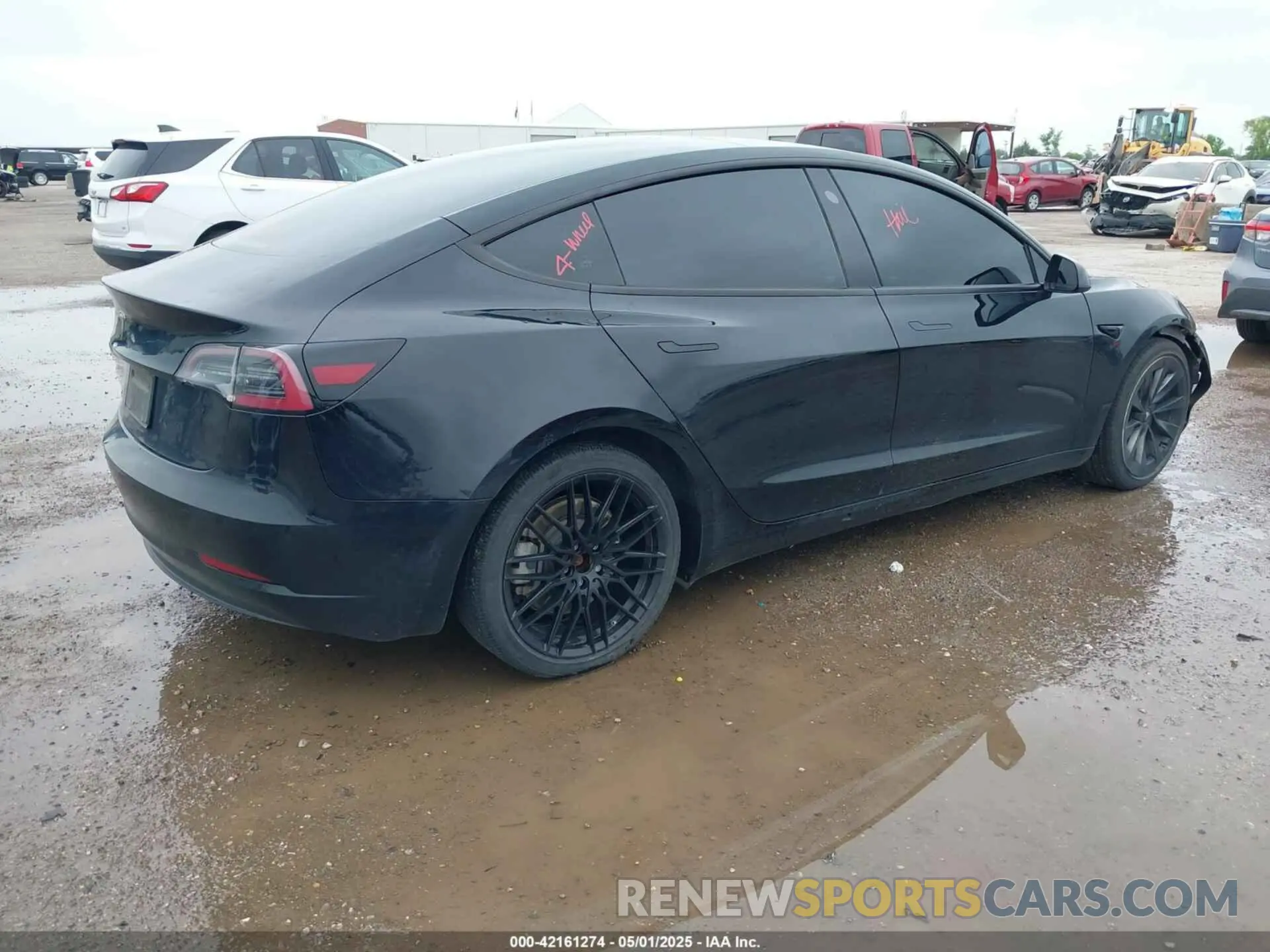 4 Photograph of a damaged car 5YJ3E1EA8PF552654 TESLA MODEL 3 2023