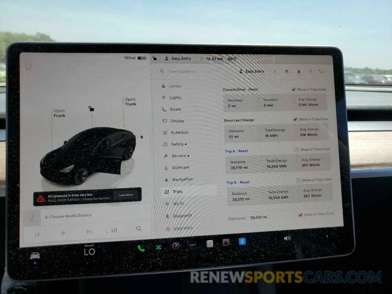 9 Photograph of a damaged car 5YJ3E1EA8PF561466 TESLA MODEL 3 2023