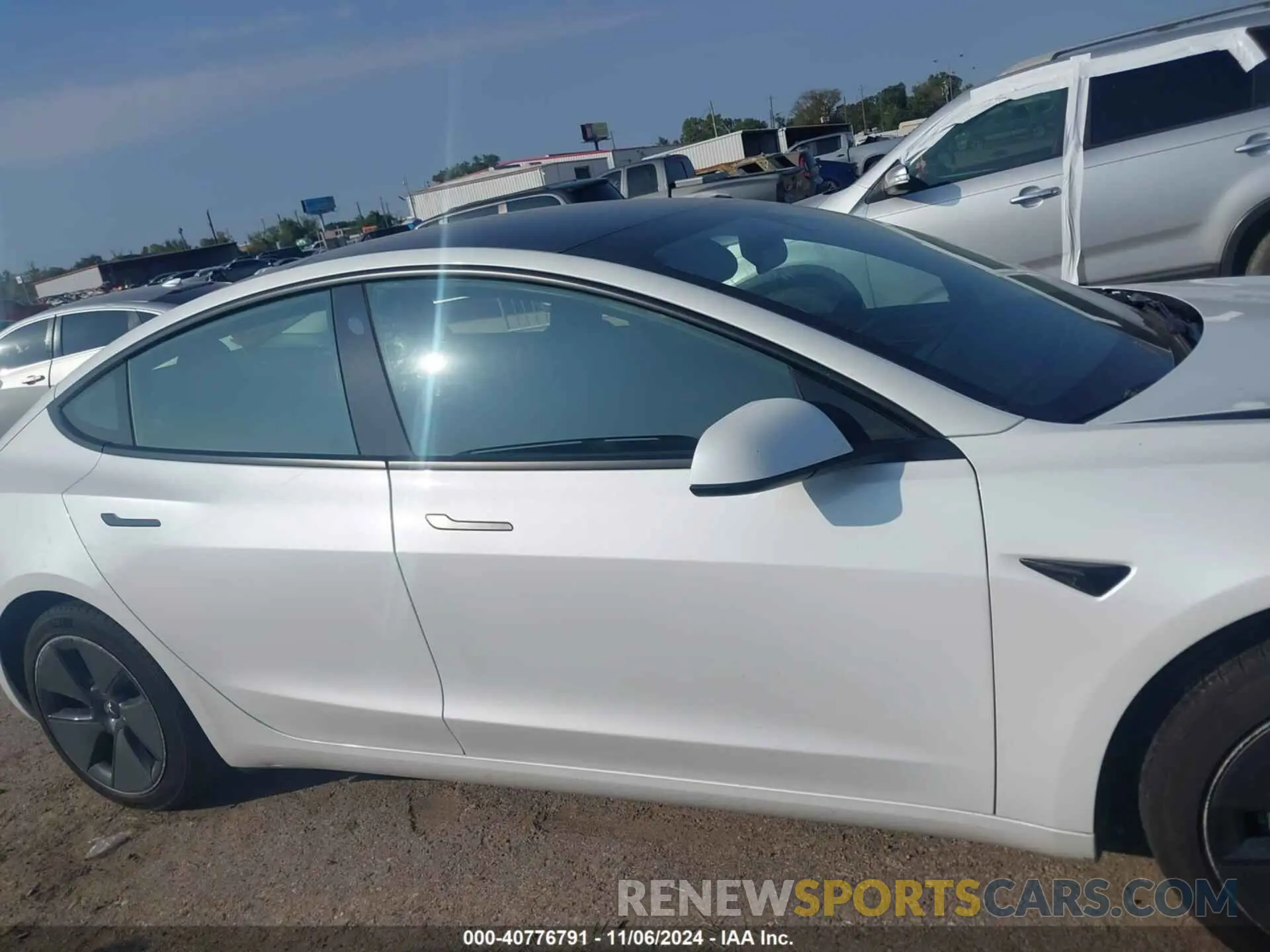 12 Фотография поврежденного автомобиля 5YJ3E1EA8PF570278 TESLA MODEL 3 2023
