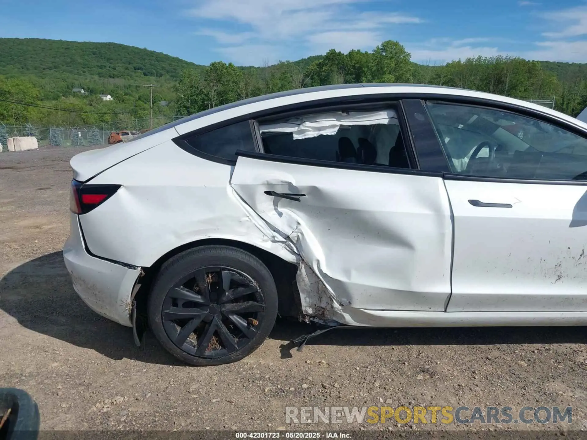6 Фотография поврежденного автомобиля 5YJ3E1EA8PF575061 TESLA MODEL 3 2023