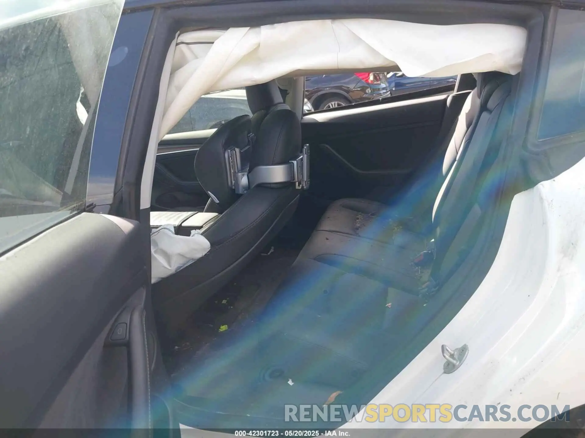 8 Фотография поврежденного автомобиля 5YJ3E1EA8PF575061 TESLA MODEL 3 2023