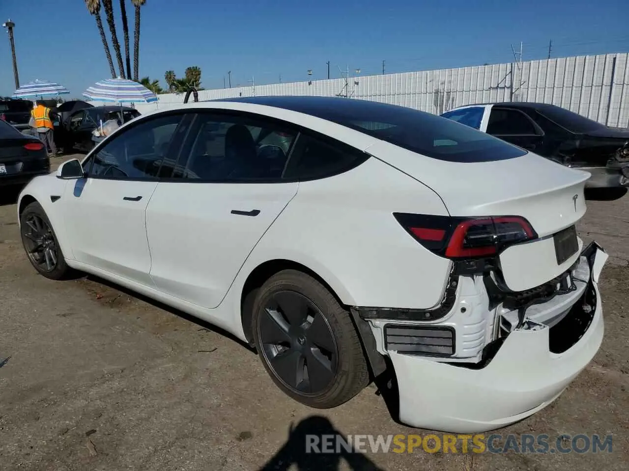 2 Фотография поврежденного автомобиля 5YJ3E1EA8PF598114 TESLA MODEL 3 2023