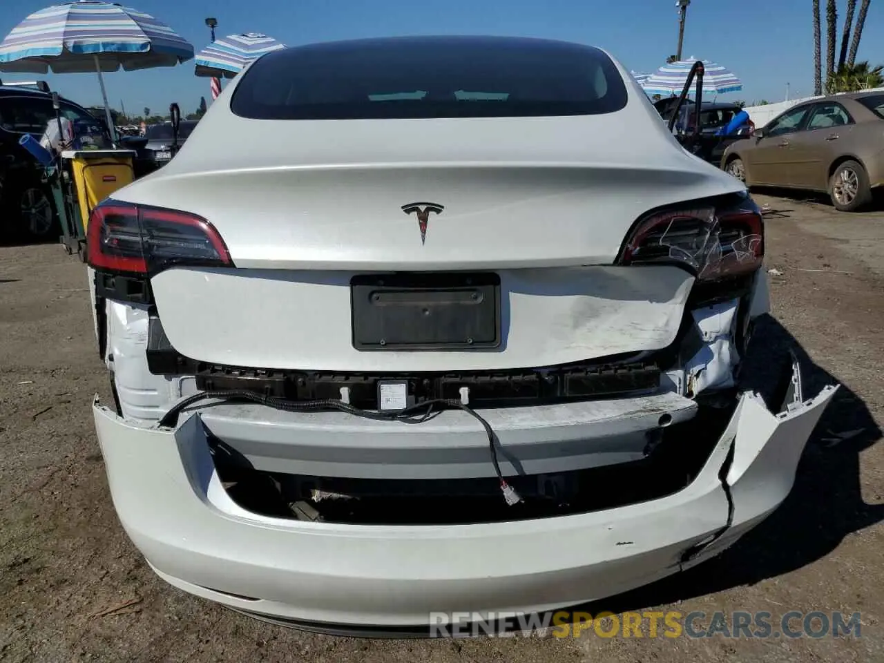 6 Фотография поврежденного автомобиля 5YJ3E1EA8PF598114 TESLA MODEL 3 2023