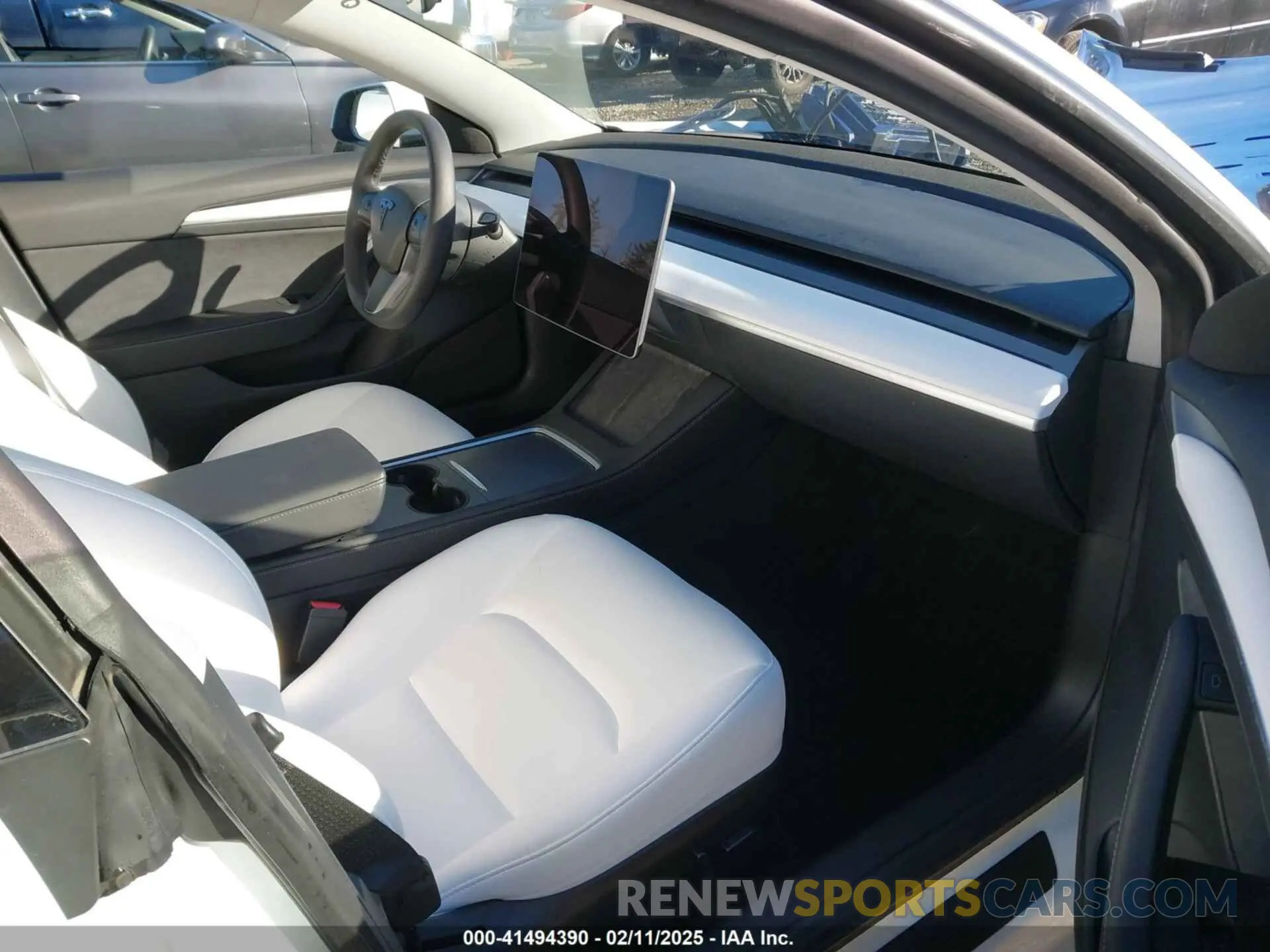 5 Photograph of a damaged car 5YJ3E1EA8PF604722 TESLA MODEL 3 2023