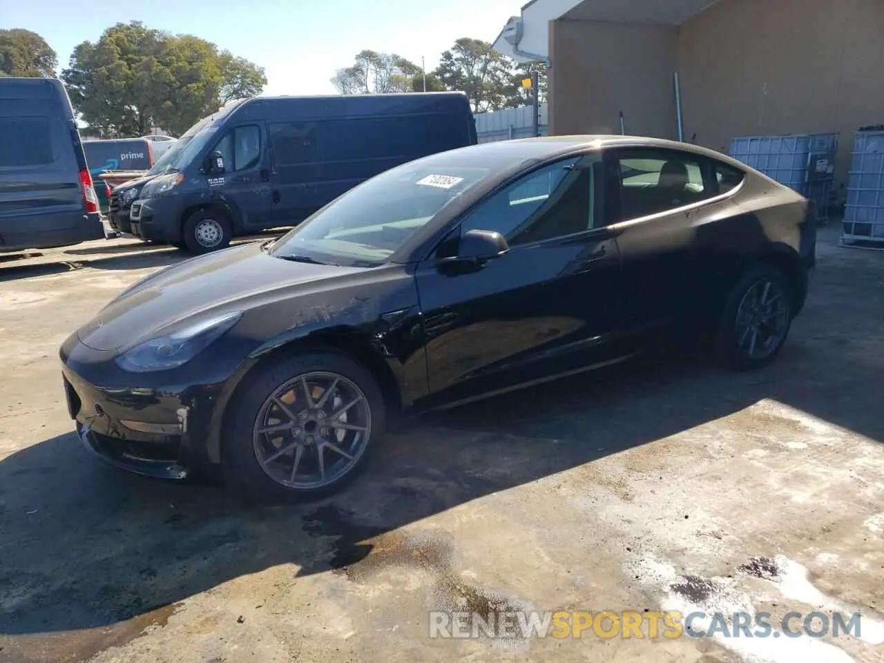 1 Photograph of a damaged car 5YJ3E1EA8PF607068 TESLA MODEL 3 2023