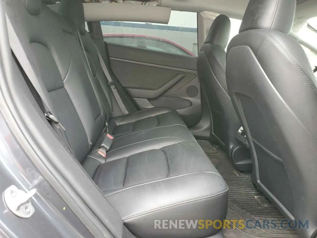 10 Photograph of a damaged car 5YJ3E1EA8PF620032 TESLA MODEL 3 2023