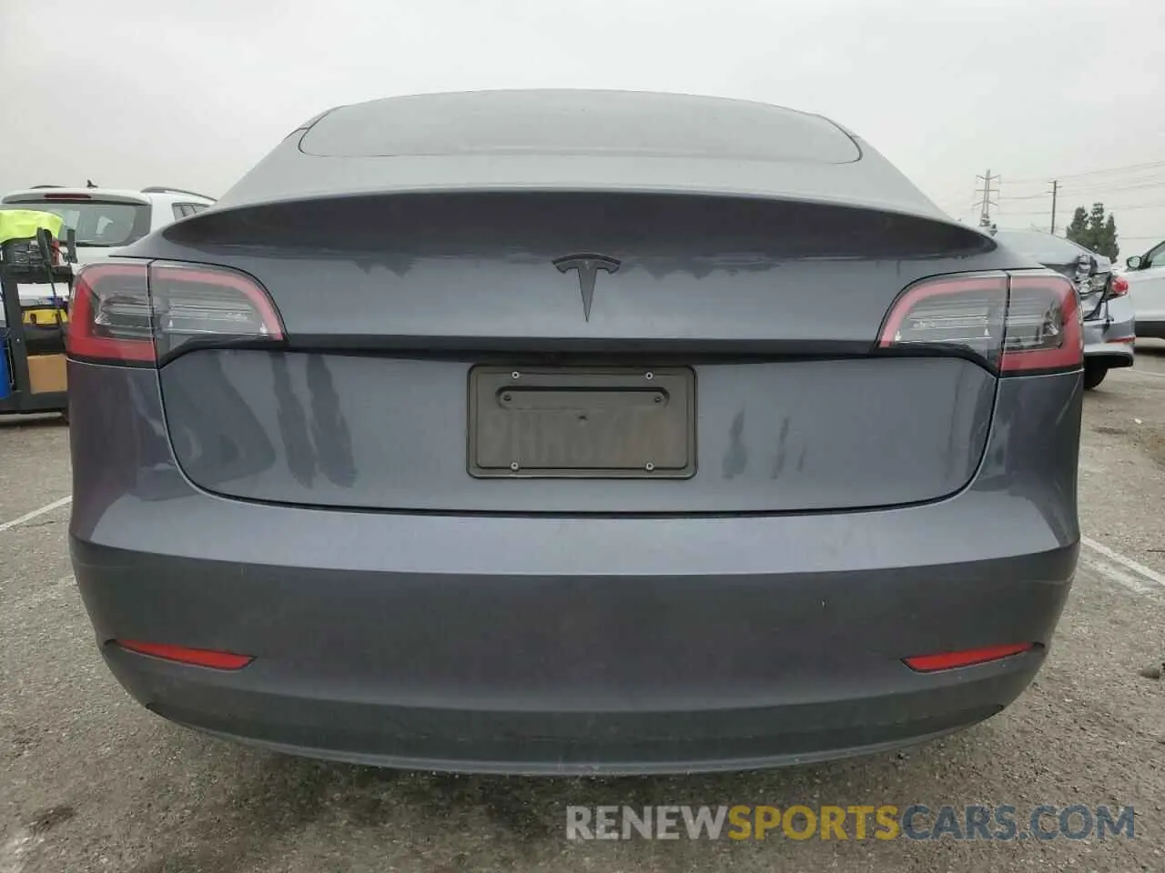6 Photograph of a damaged car 5YJ3E1EA8PF620032 TESLA MODEL 3 2023