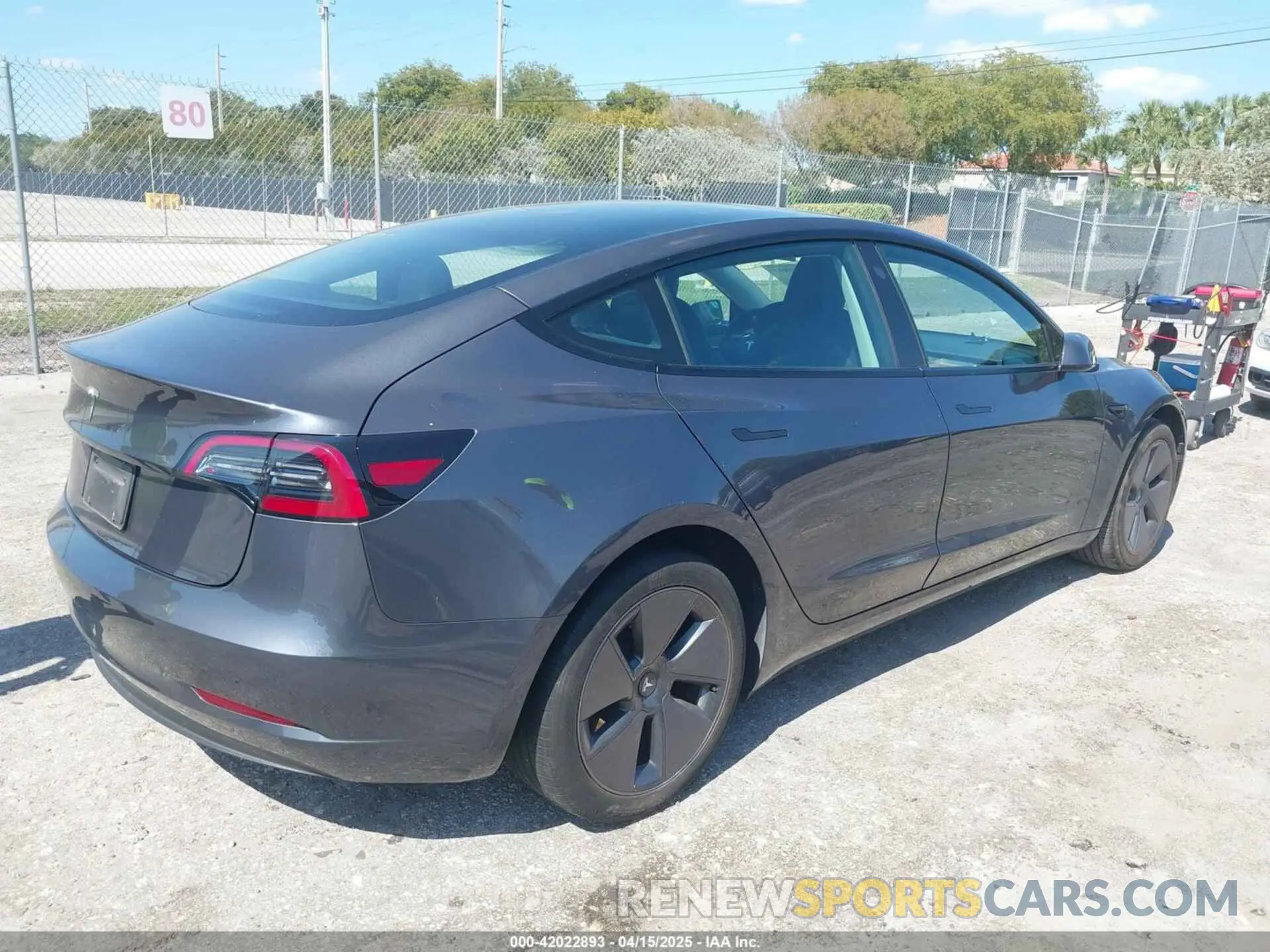 4 Photograph of a damaged car 5YJ3E1EA8PF626235 TESLA MODEL 3 2023