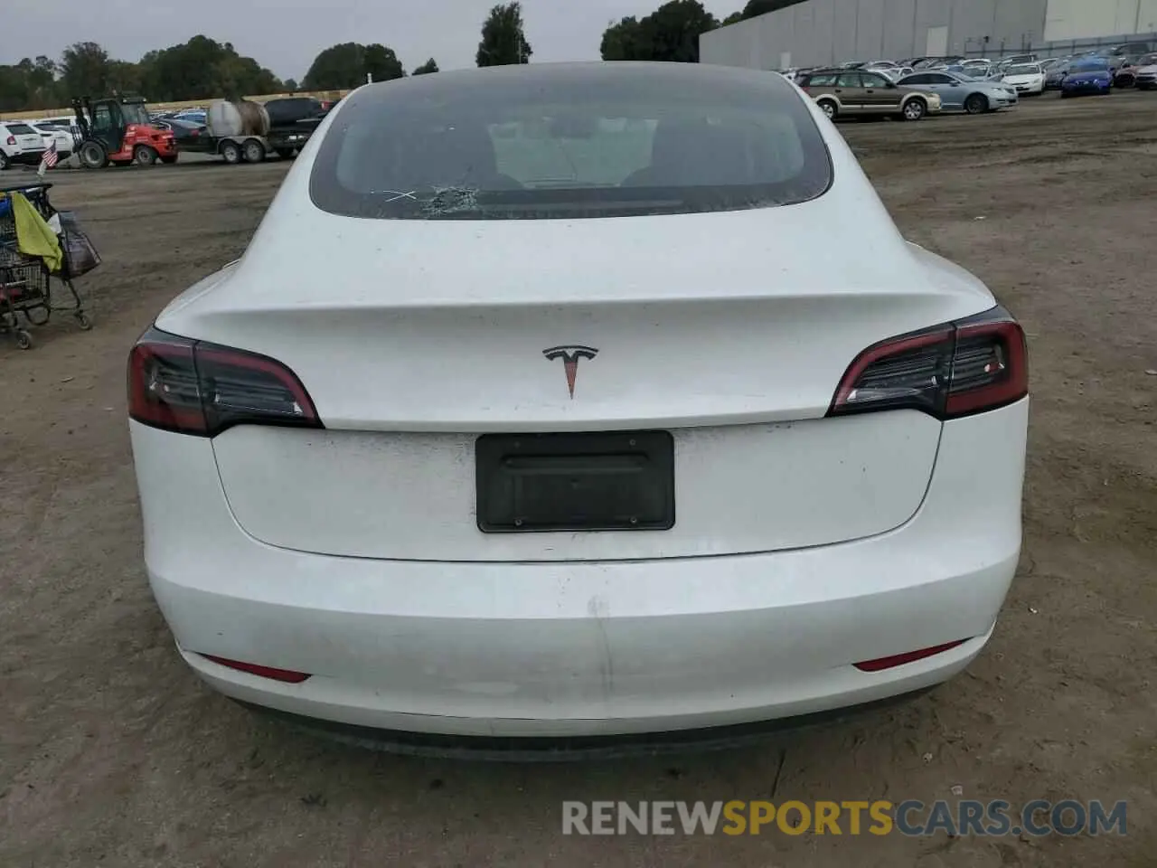 6 Фотография поврежденного автомобиля 5YJ3E1EA8PF647912 TESLA MODEL 3 2023