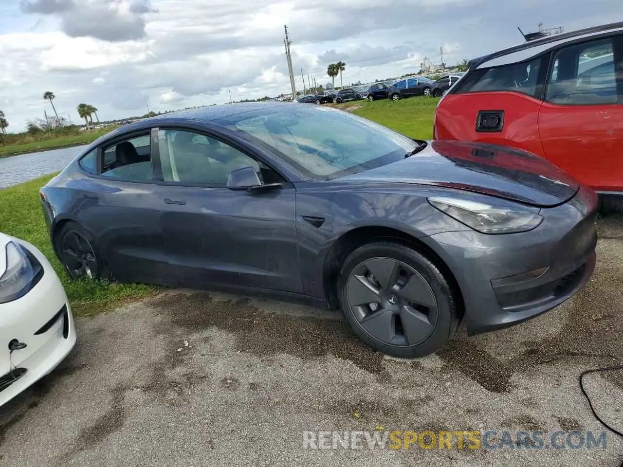4 Фотография поврежденного автомобиля 5YJ3E1EA8PF655461 TESLA MODEL 3 2023