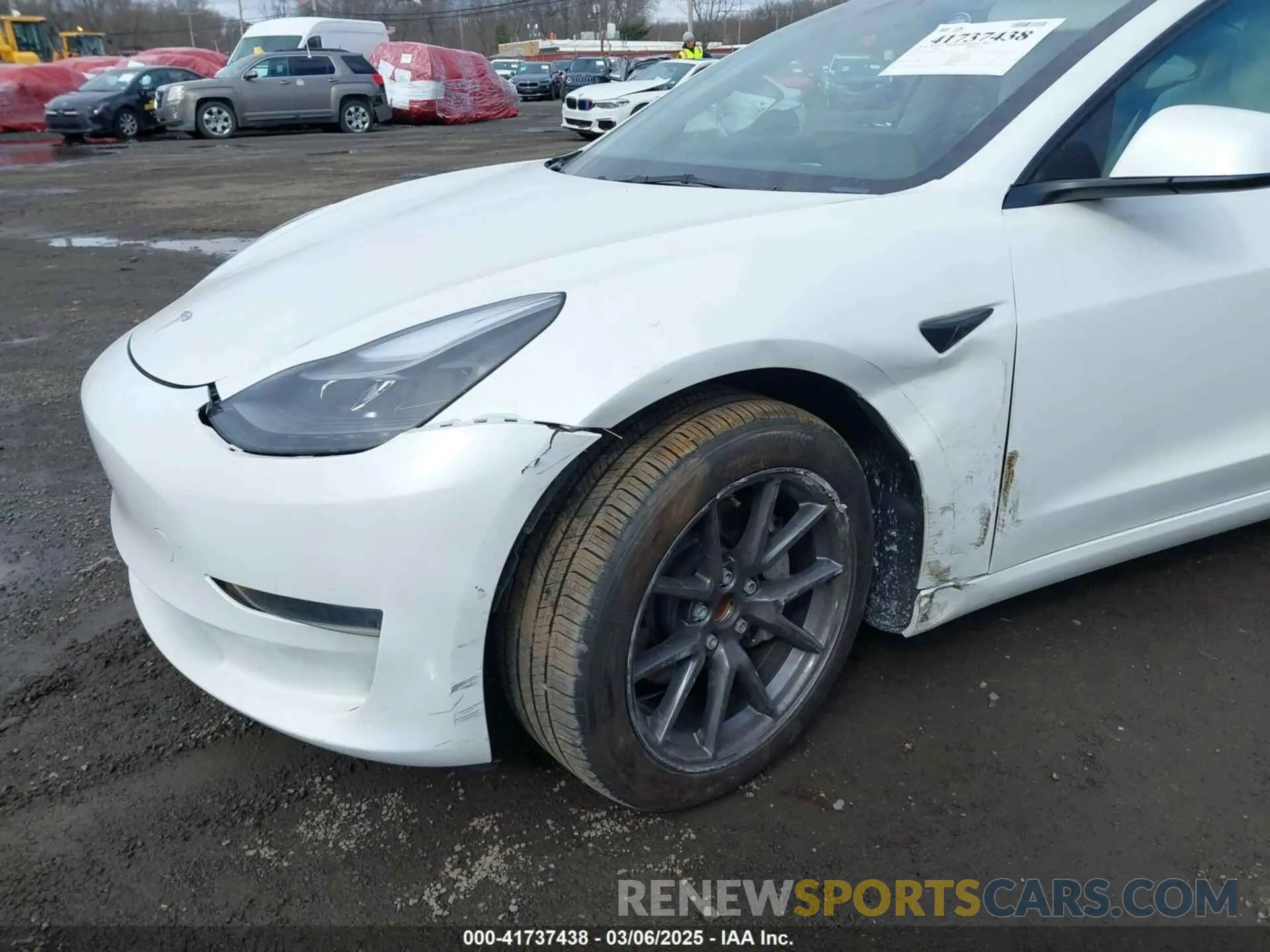 6 Photograph of a damaged car 5YJ3E1EA8PF671613 TESLA MODEL 3 2023