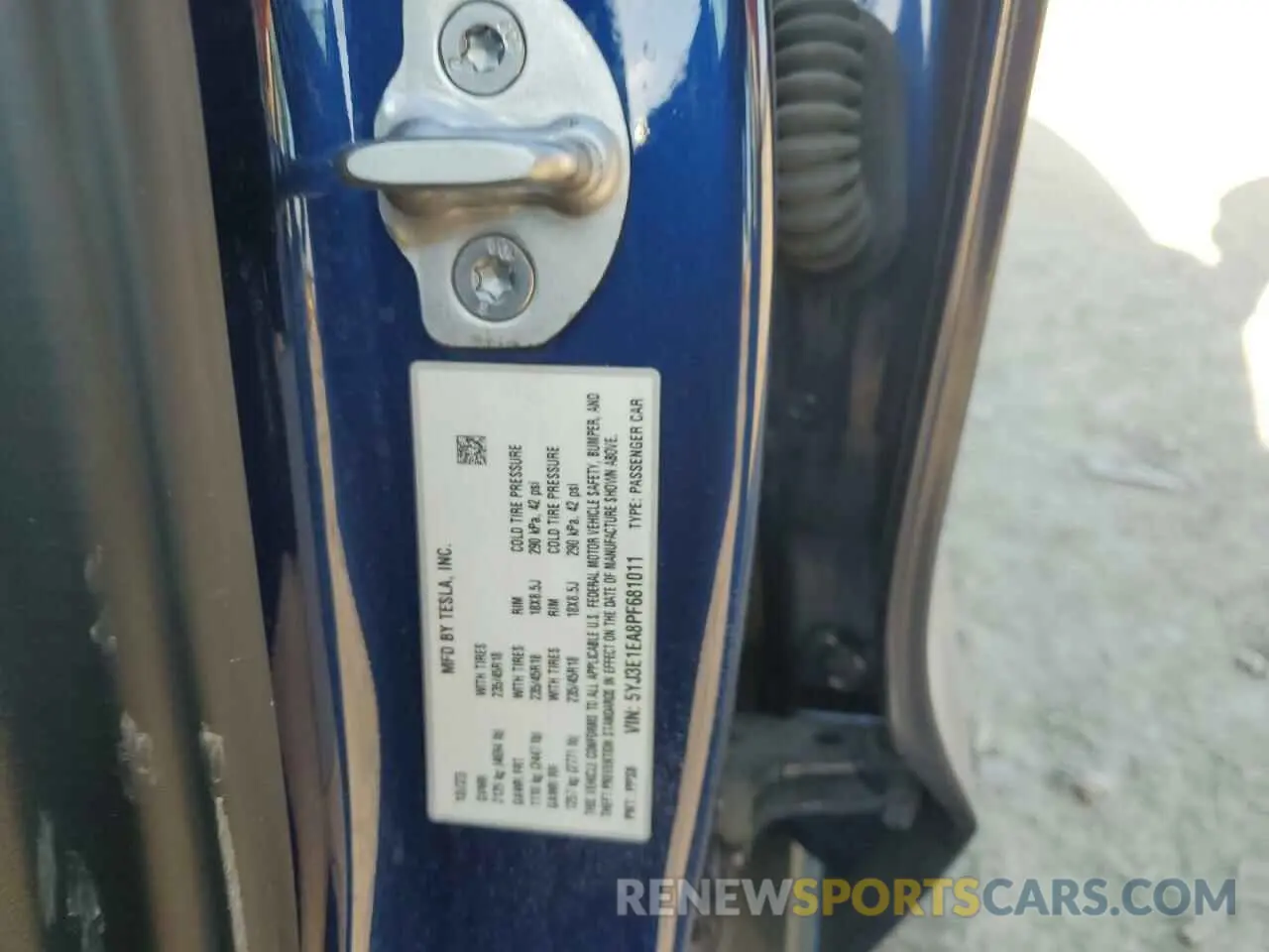 12 Фотография поврежденного автомобиля 5YJ3E1EA8PF681011 TESLA MODEL 3 2023