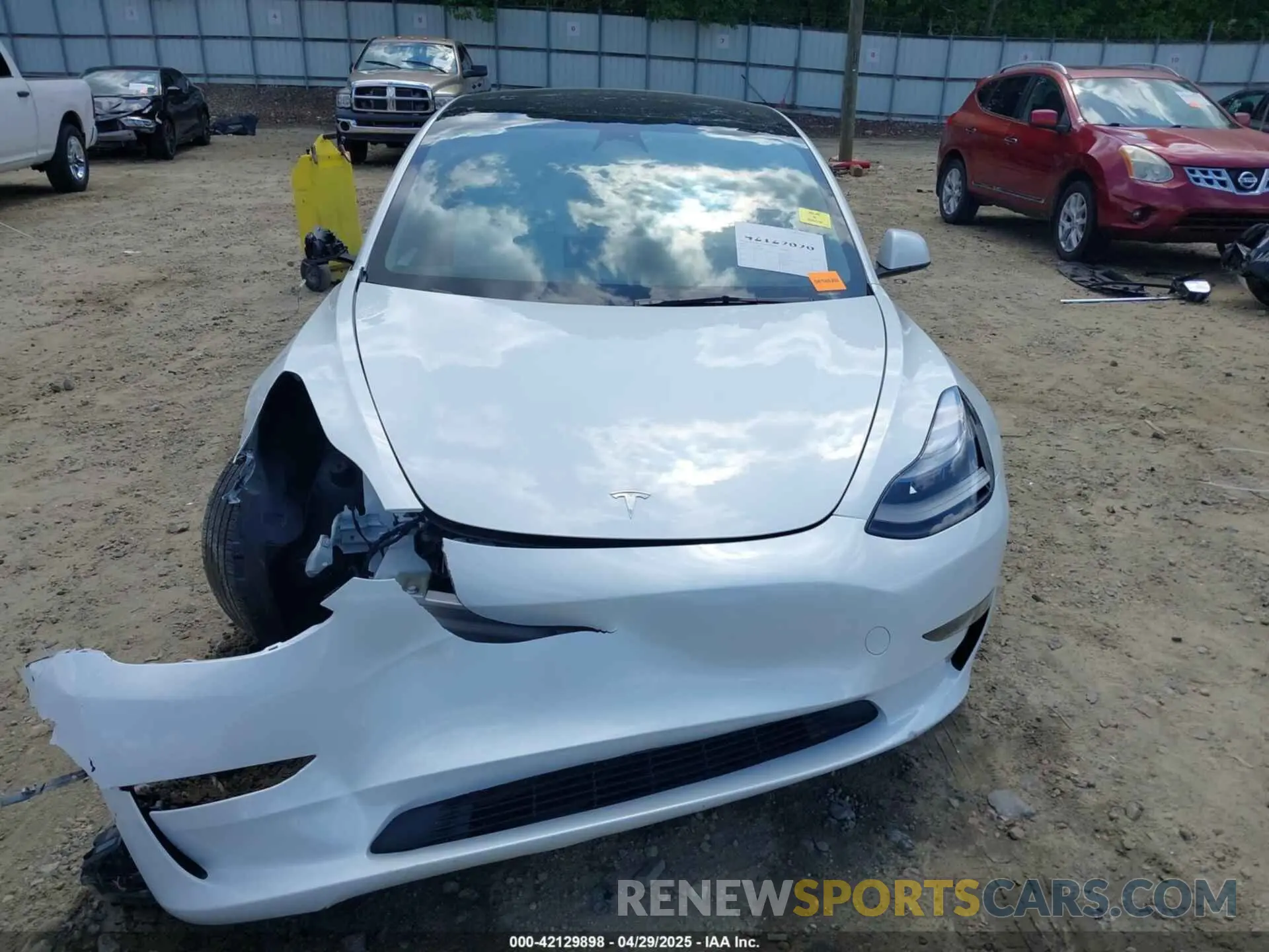 12 Фотография поврежденного автомобиля 5YJ3E1EA8PF690033 TESLA MODEL 3 2023