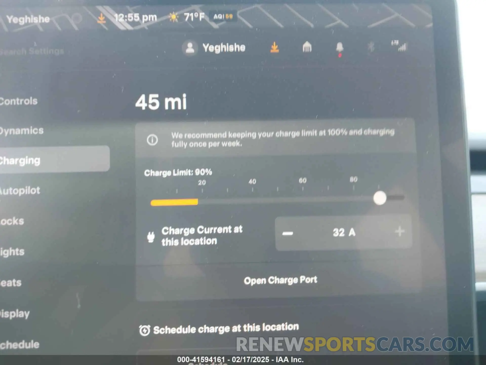 18 Photograph of a damaged car 5YJ3E1EA8PF700690 TESLA MODEL 3 2023