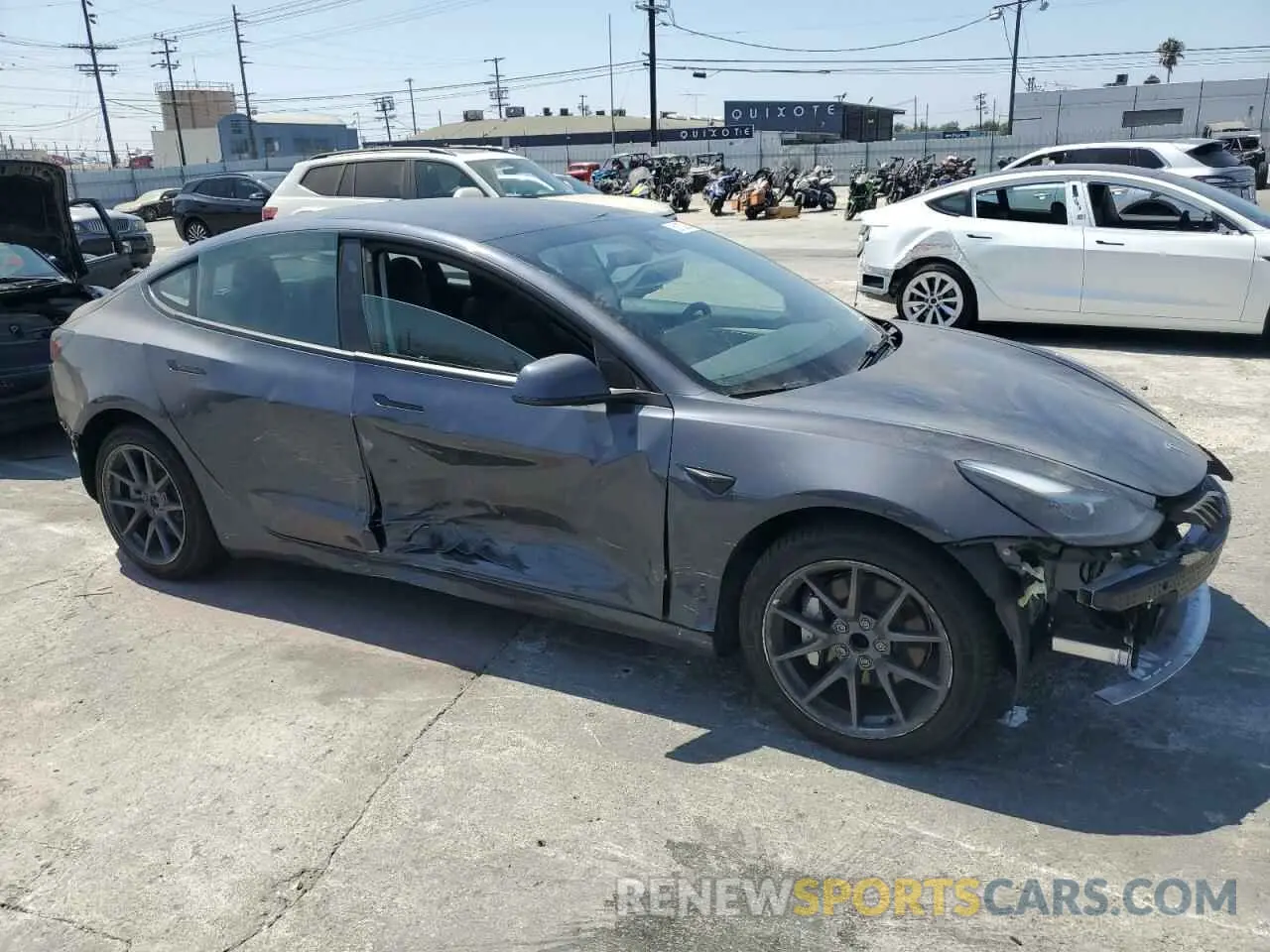 4 Фотография поврежденного автомобиля 5YJ3E1EA9PF382496 TESLA MODEL 3 2023