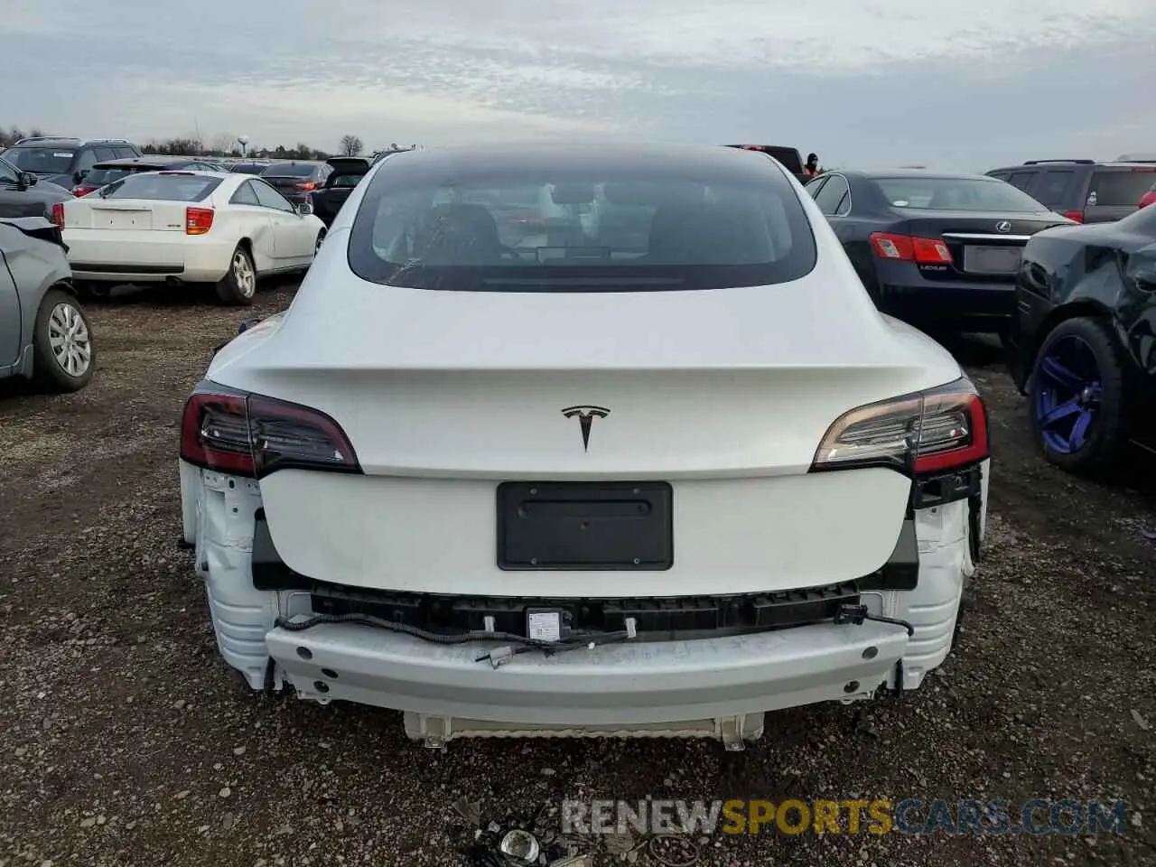 6 Photograph of a damaged car 5YJ3E1EA9PF402598 TESLA MODEL 3 2023