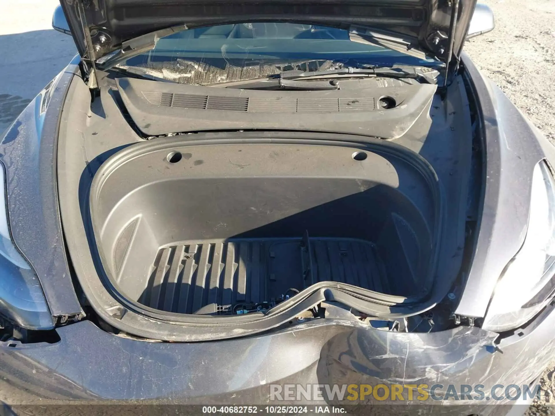 10 Фотография поврежденного автомобиля 5YJ3E1EA9PF404061 TESLA MODEL 3 2023