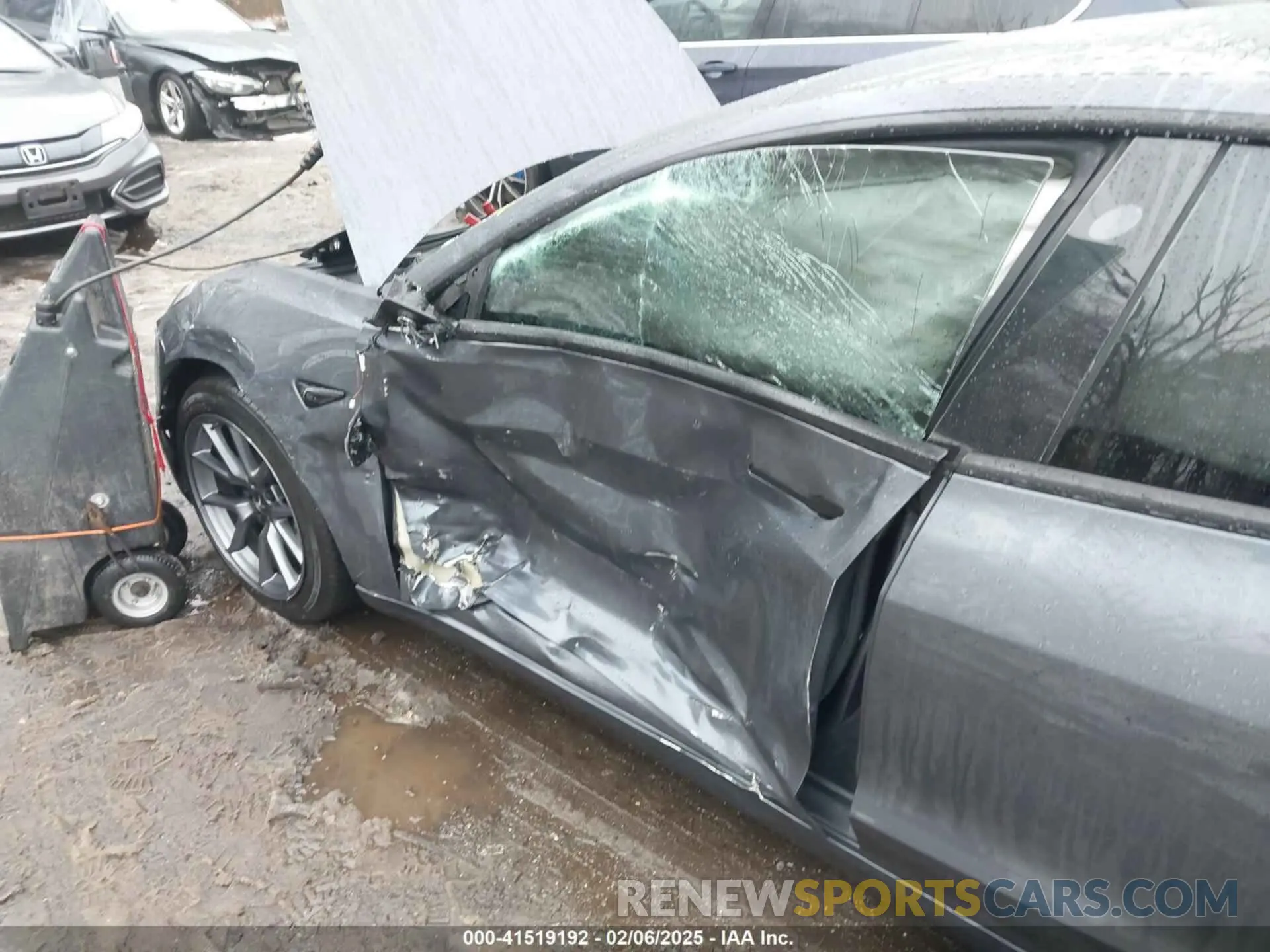 6 Photograph of a damaged car 5YJ3E1EA9PF422060 TESLA MODEL 3 2023