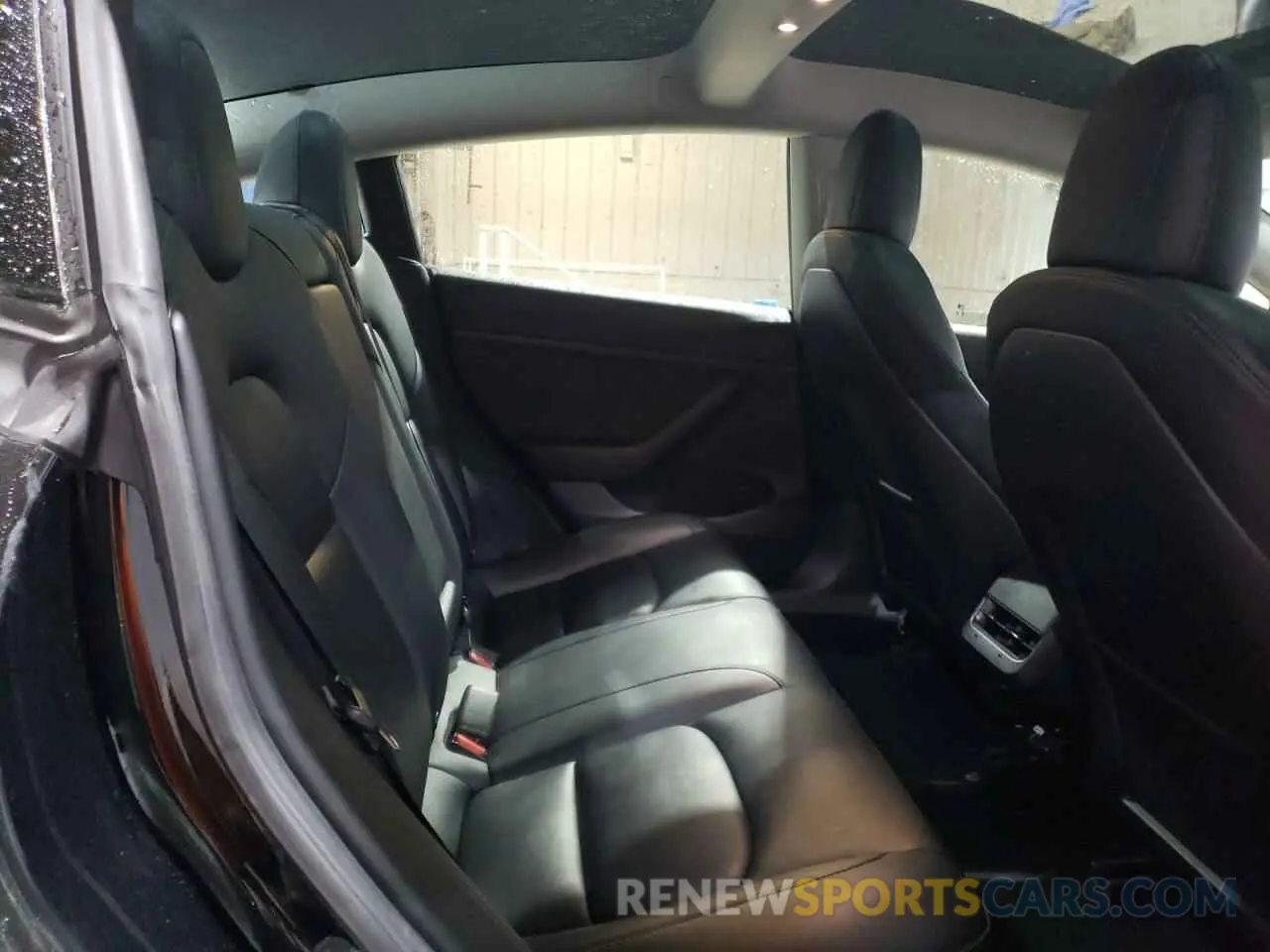 10 Photograph of a damaged car 5YJ3E1EA9PF439327 TESLA MODEL 3 2023