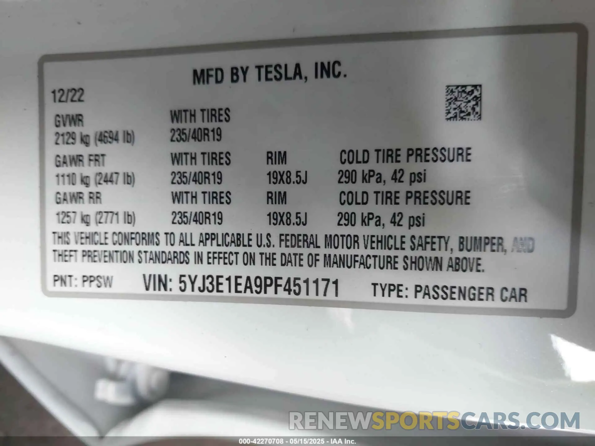 9 Photograph of a damaged car 5YJ3E1EA9PF451171 TESLA MODEL 3 2023