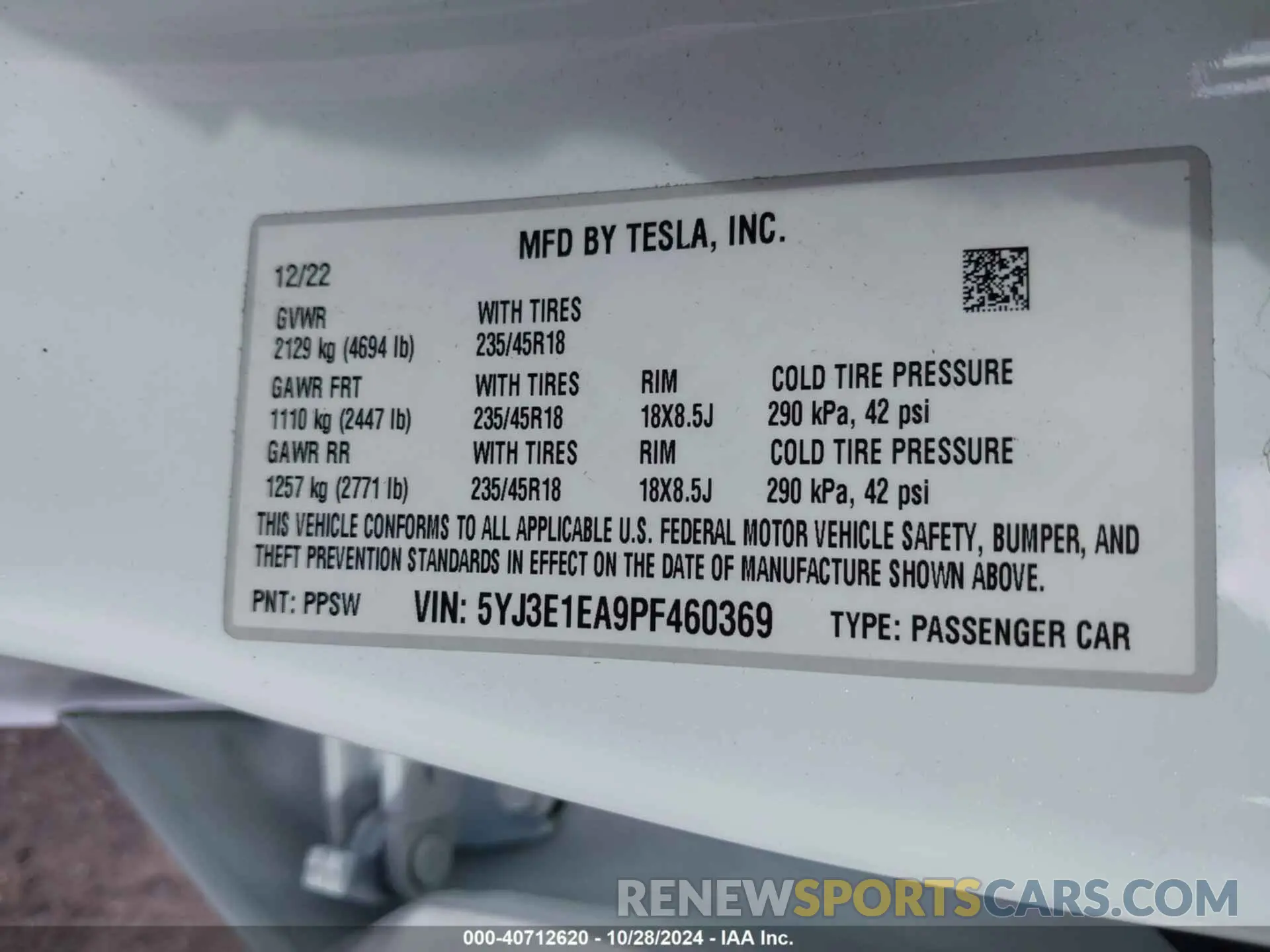 9 Photograph of a damaged car 5YJ3E1EA9PF460369 TESLA MODEL 3 2023