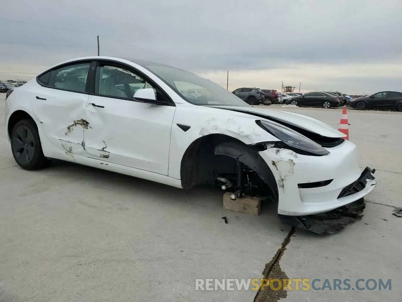 4 Photograph of a damaged car 5YJ3E1EA9PF486079 TESLA MODEL 3 2023