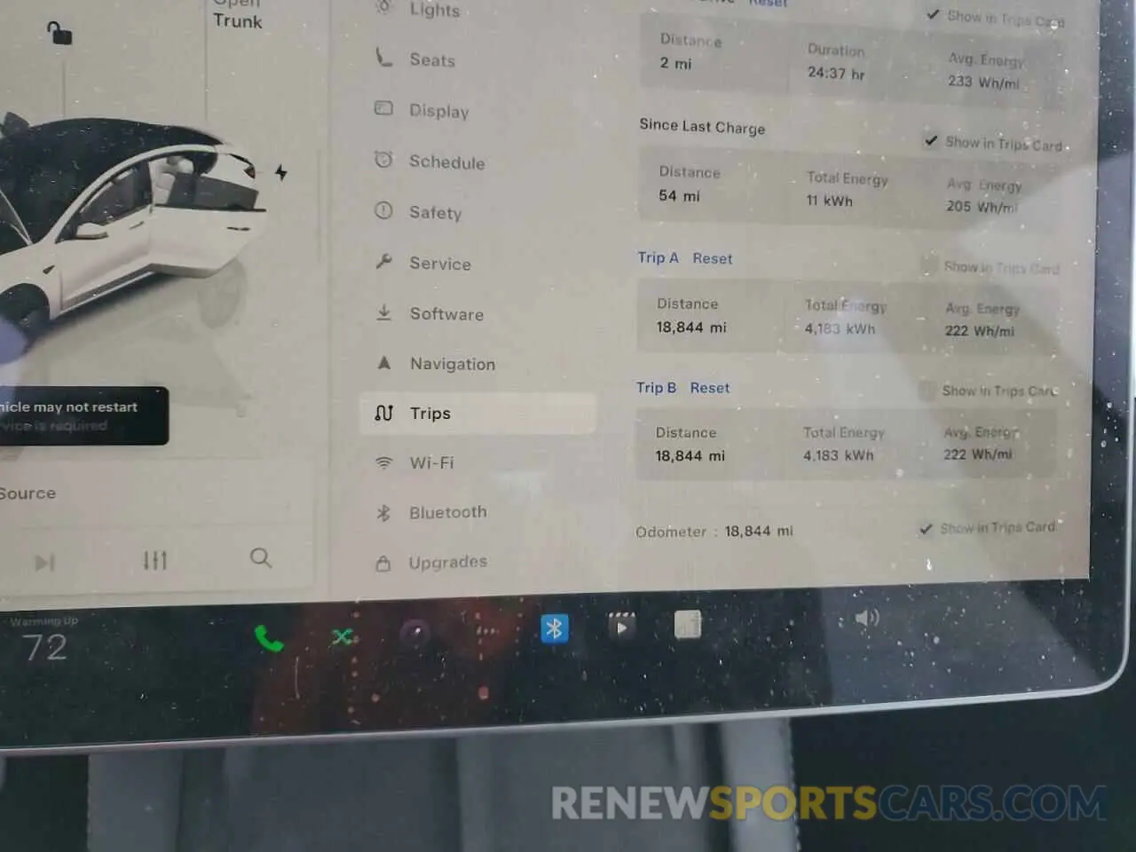 9 Photograph of a damaged car 5YJ3E1EA9PF486079 TESLA MODEL 3 2023