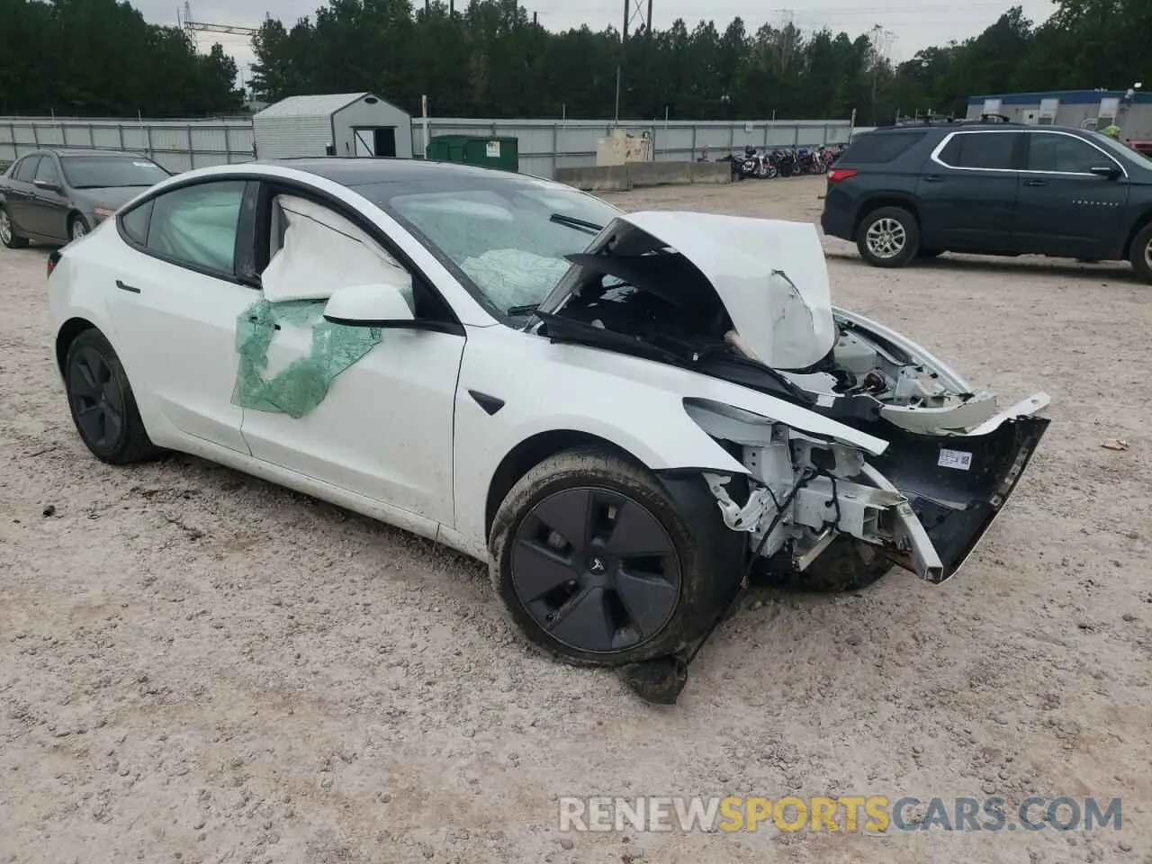 4 Photograph of a damaged car 5YJ3E1EA9PF498300 TESLA MODEL 3 2023