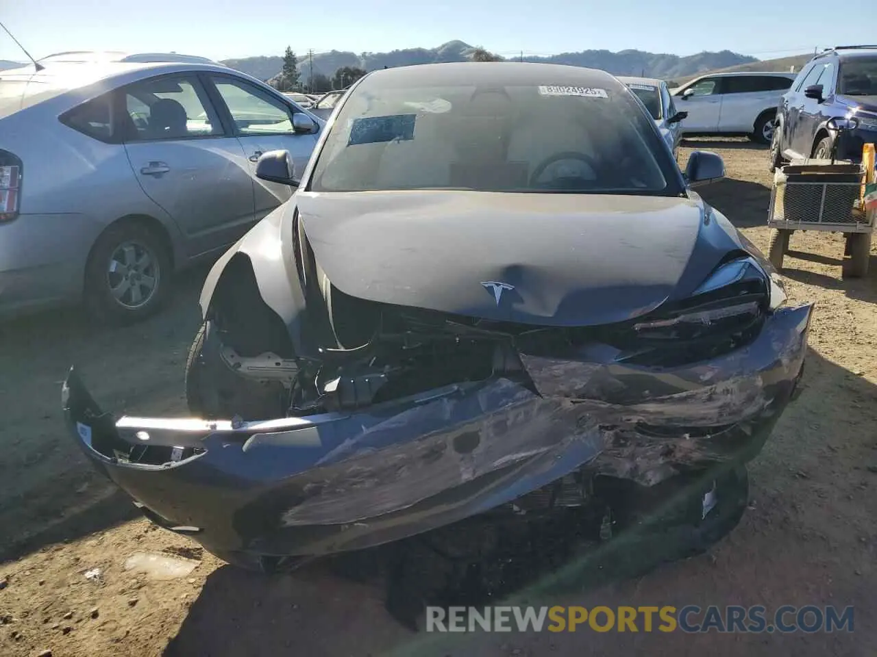 5 Photograph of a damaged car 5YJ3E1EA9PF514480 TESLA MODEL 3 2023
