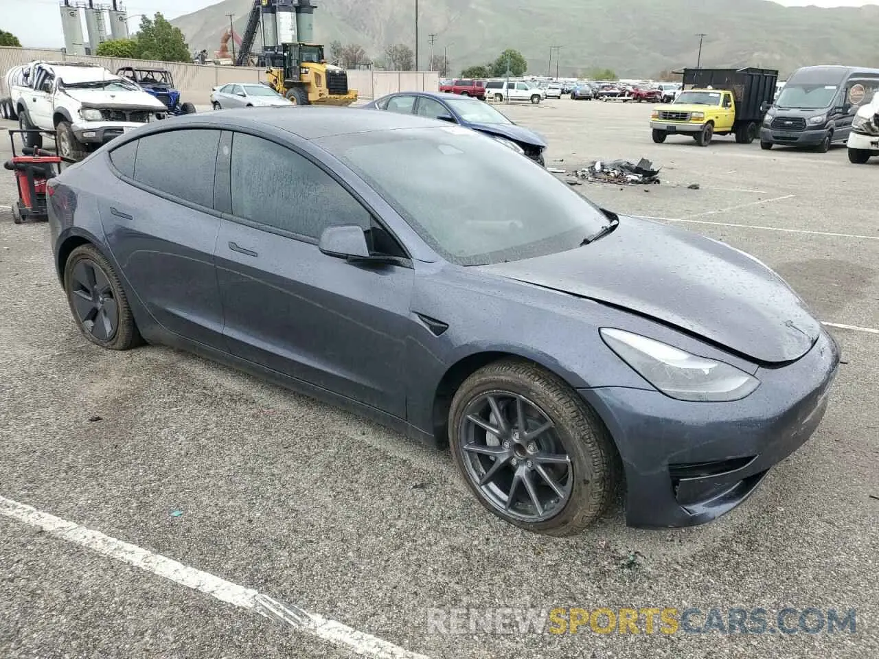4 Photograph of a damaged car 5YJ3E1EA9PF543672 TESLA MODEL 3 2023