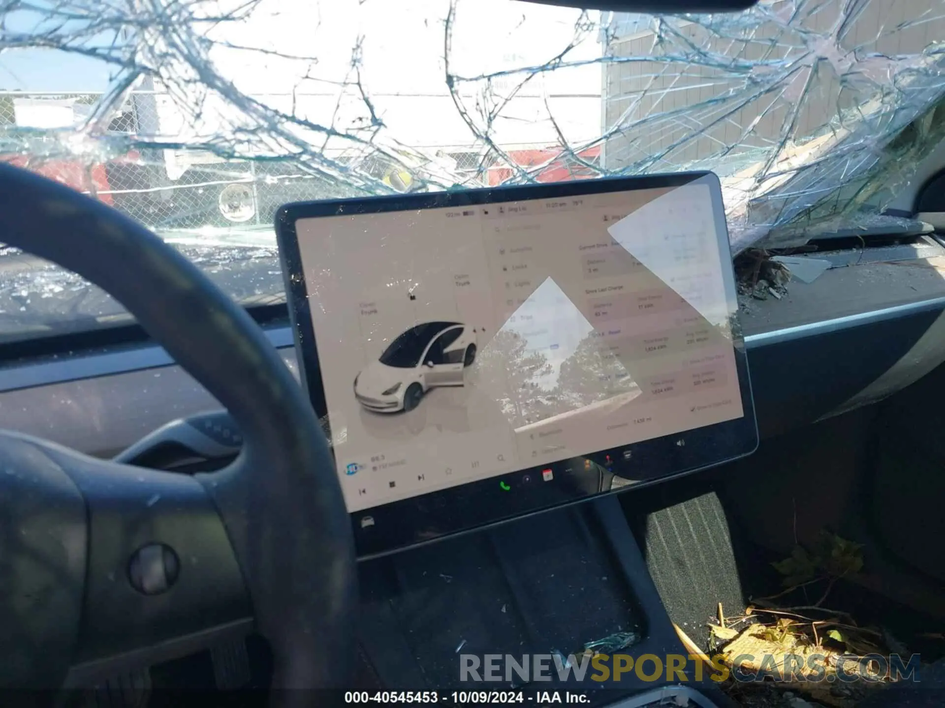 18 Photograph of a damaged car 5YJ3E1EA9PF547690 TESLA MODEL 3 2023