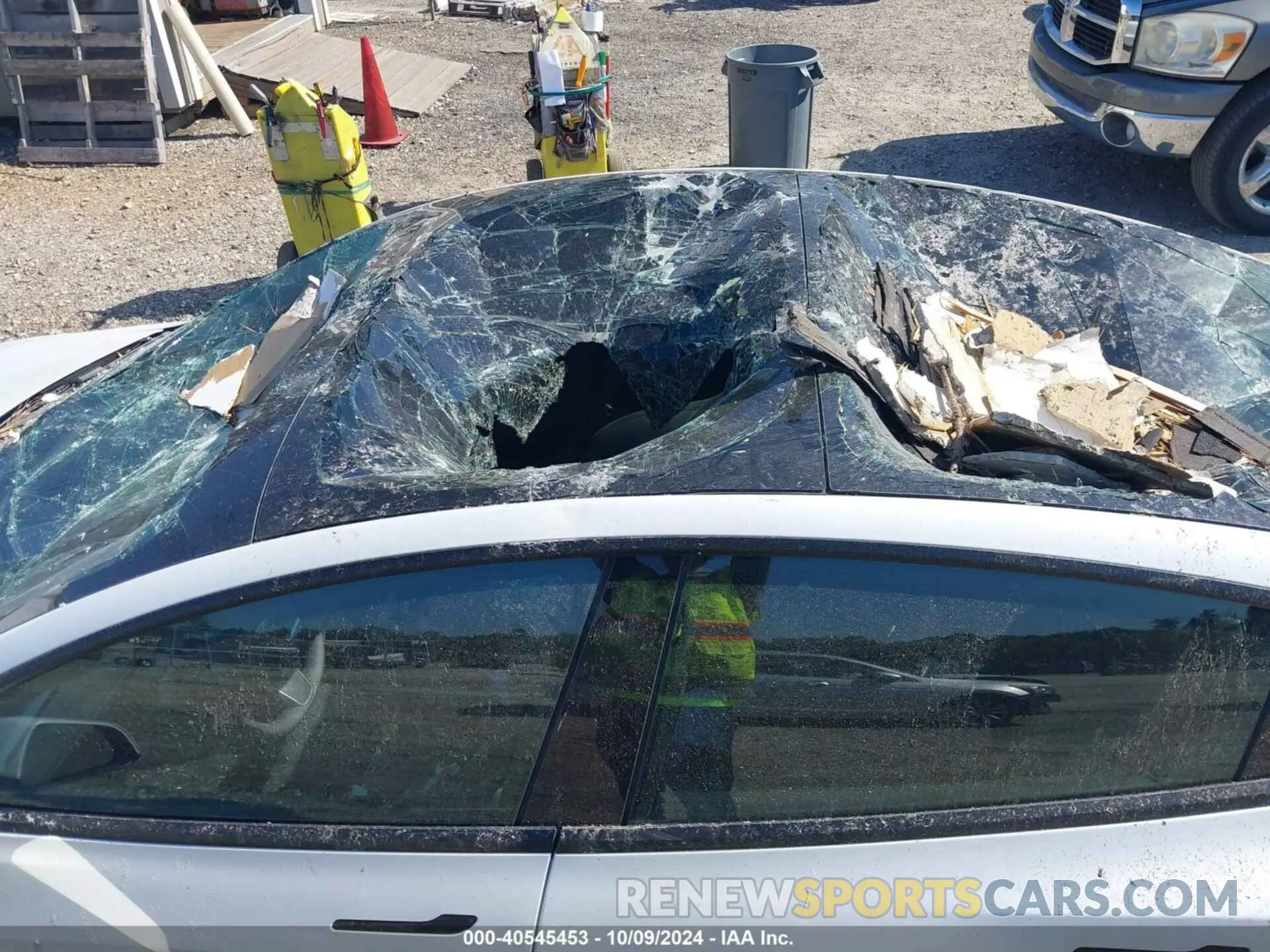 20 Photograph of a damaged car 5YJ3E1EA9PF547690 TESLA MODEL 3 2023