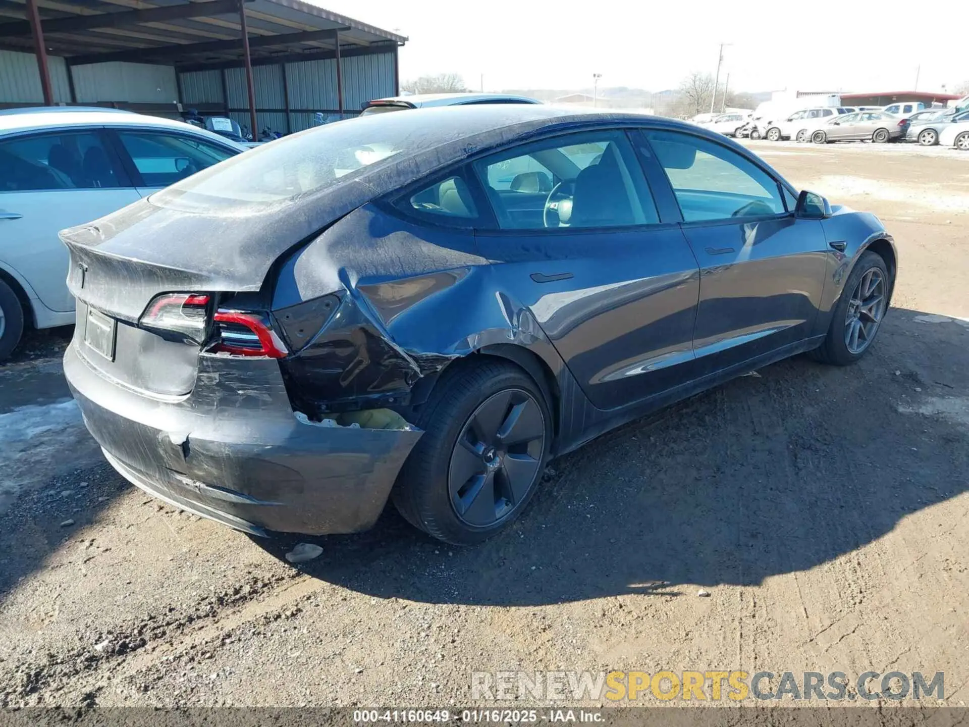 4 Фотография поврежденного автомобиля 5YJ3E1EA9PF548502 TESLA MODEL 3 2023