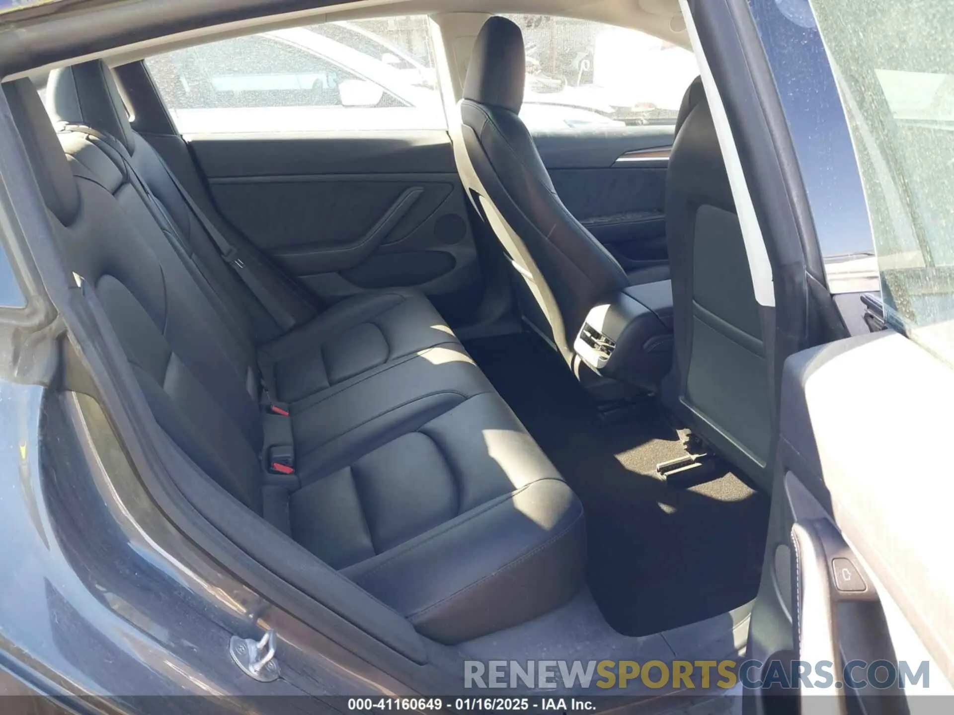 8 Фотография поврежденного автомобиля 5YJ3E1EA9PF548502 TESLA MODEL 3 2023