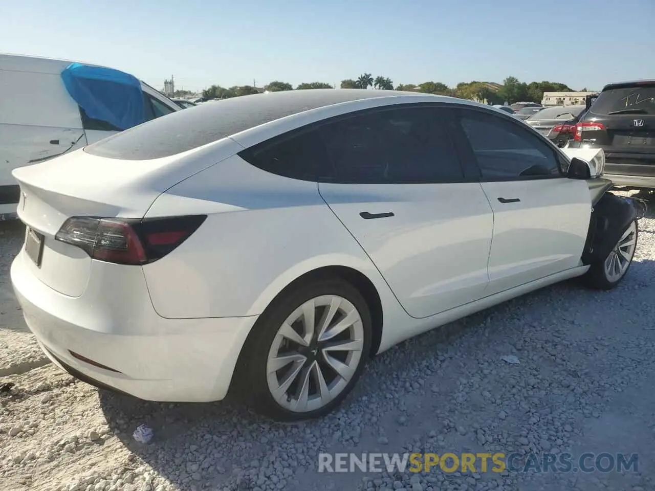 3 Photograph of a damaged car 5YJ3E1EA9PF552470 TESLA MODEL 3 2023