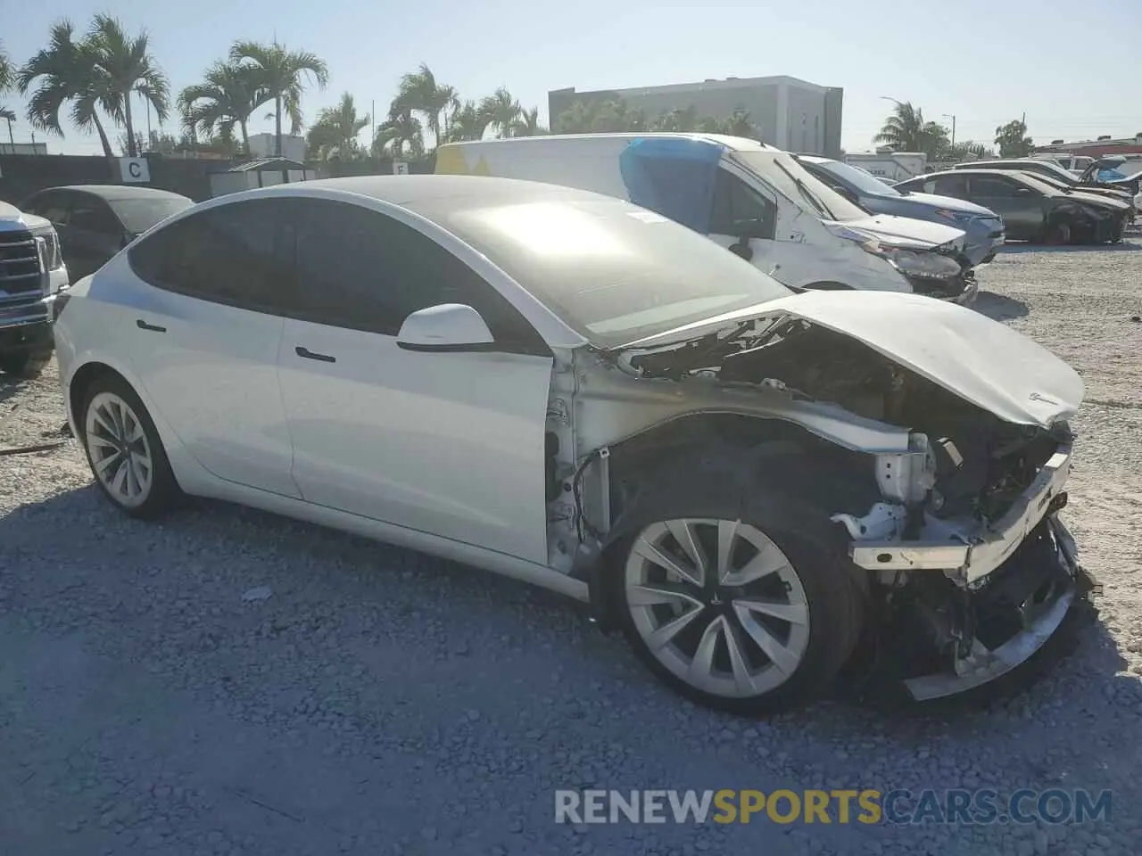 4 Photograph of a damaged car 5YJ3E1EA9PF552470 TESLA MODEL 3 2023