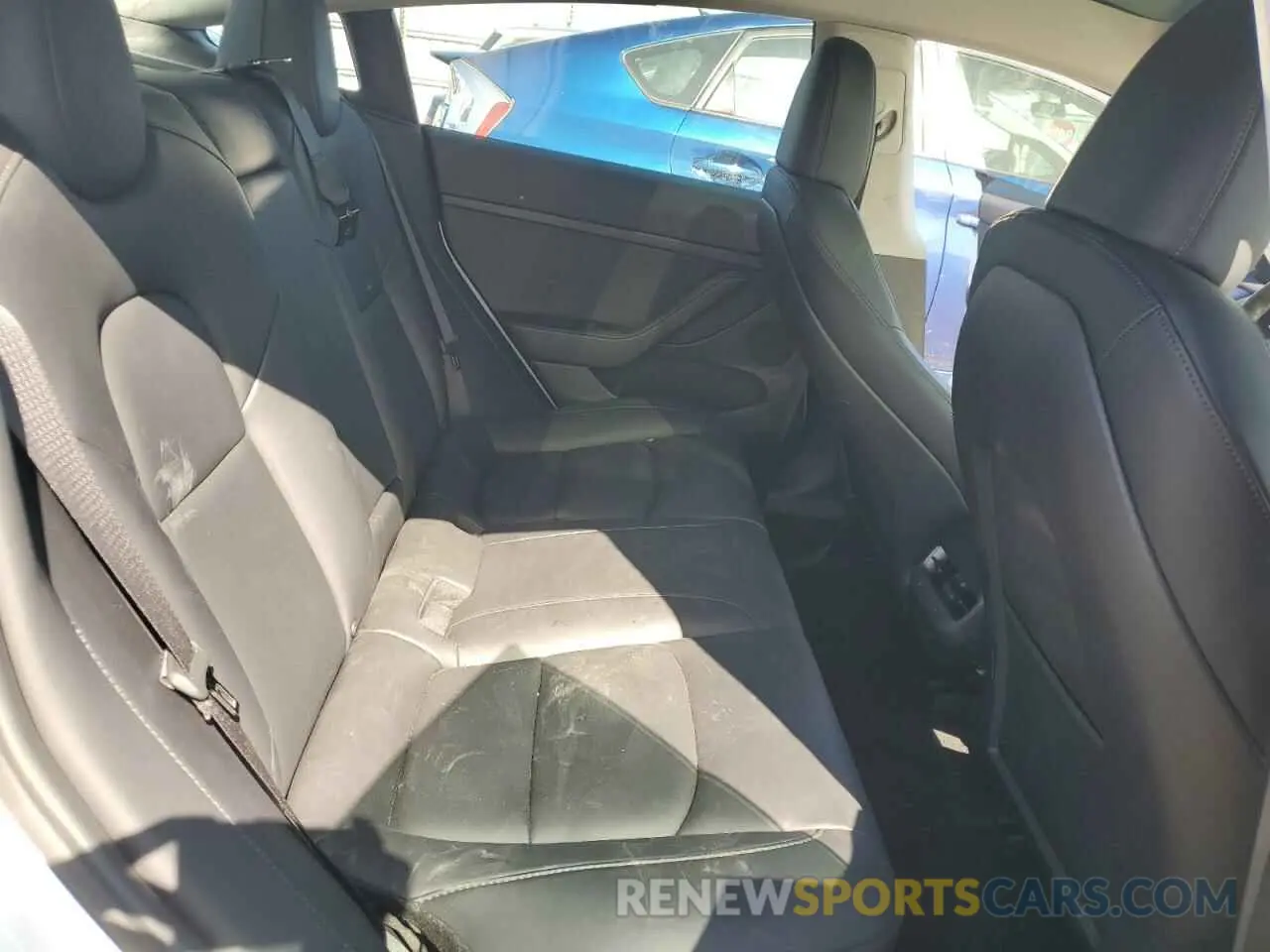 10 Photograph of a damaged car 5YJ3E1EA9PF558527 TESLA MODEL 3 2023
