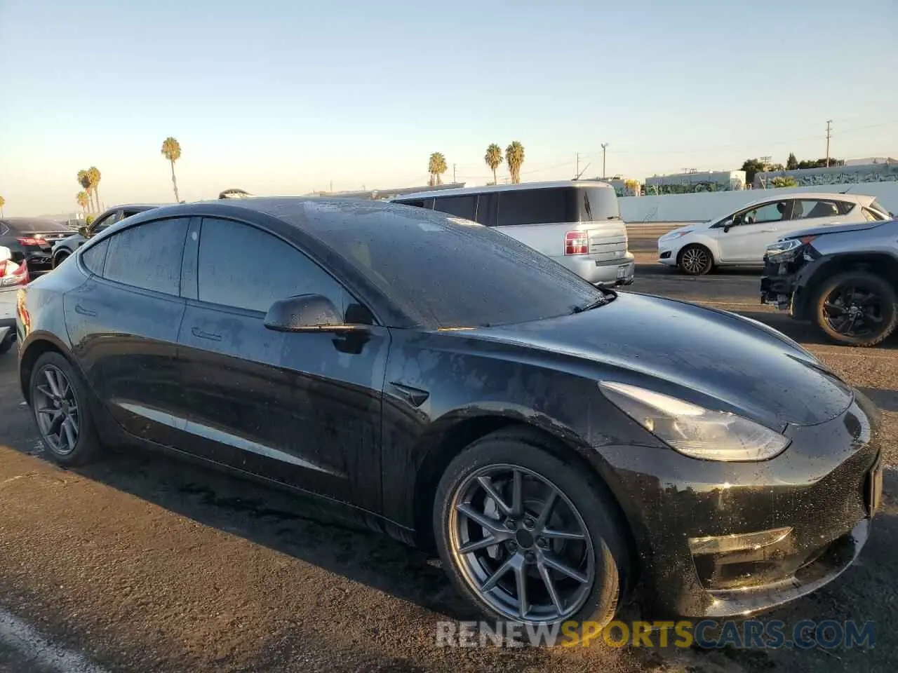 4 Фотография поврежденного автомобиля 5YJ3E1EA9PF567504 TESLA MODEL 3 2023