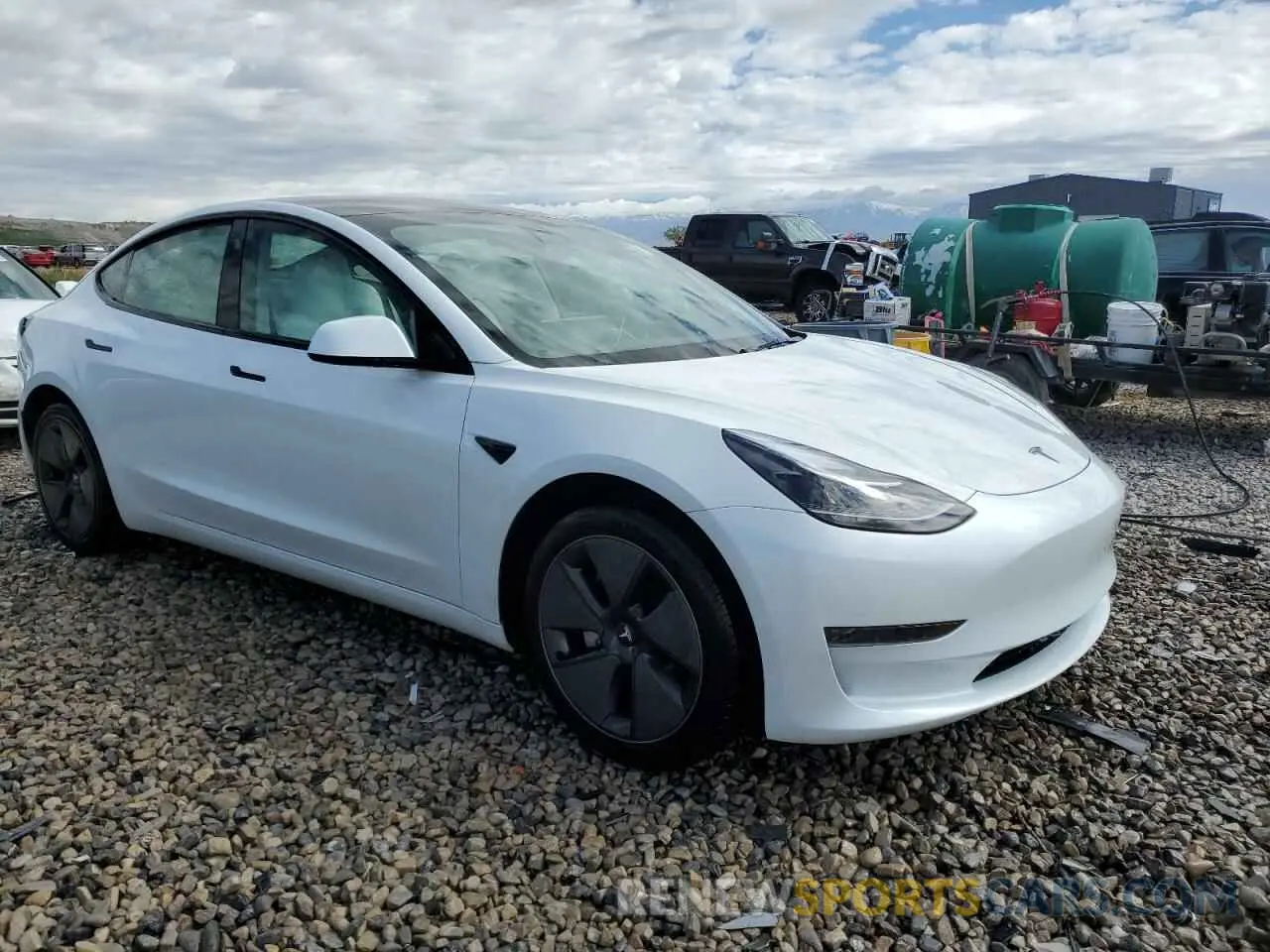 4 Фотография поврежденного автомобиля 5YJ3E1EA9PF569835 TESLA MODEL 3 2023