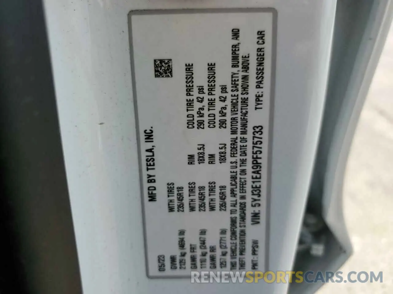 12 Photograph of a damaged car 5YJ3E1EA9PF575733 TESLA MODEL 3 2023