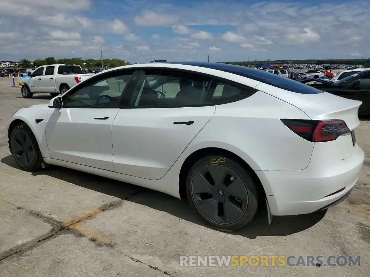 2 Photograph of a damaged car 5YJ3E1EA9PF575733 TESLA MODEL 3 2023
