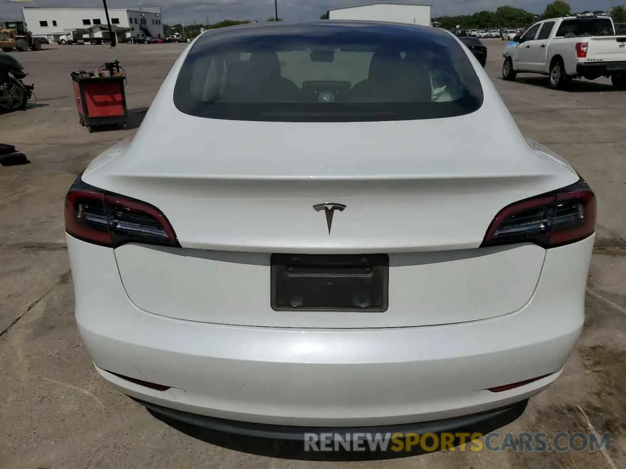 6 Photograph of a damaged car 5YJ3E1EA9PF575733 TESLA MODEL 3 2023