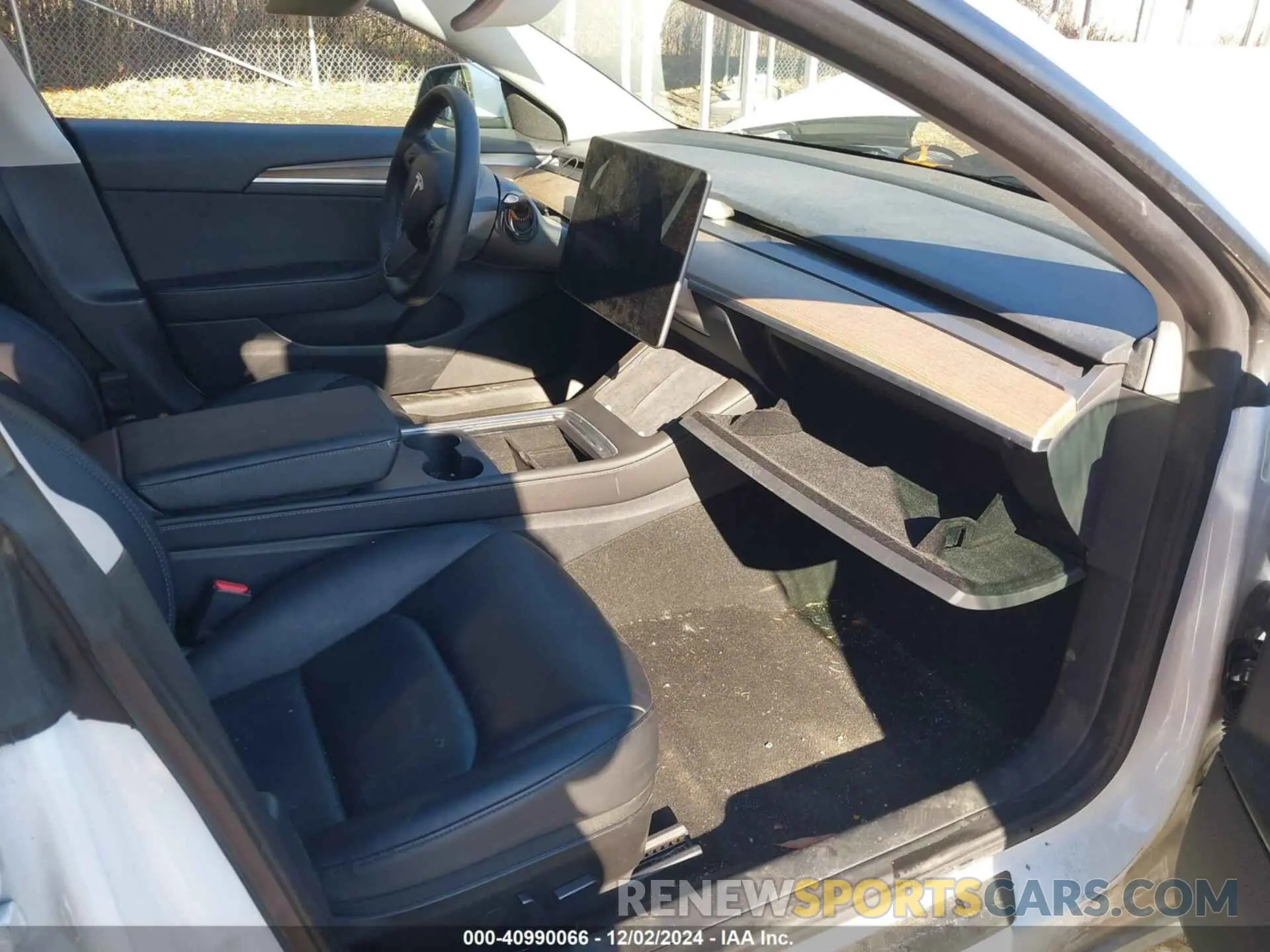 5 Photograph of a damaged car 5YJ3E1EA9PF577451 TESLA MODEL 3 2023