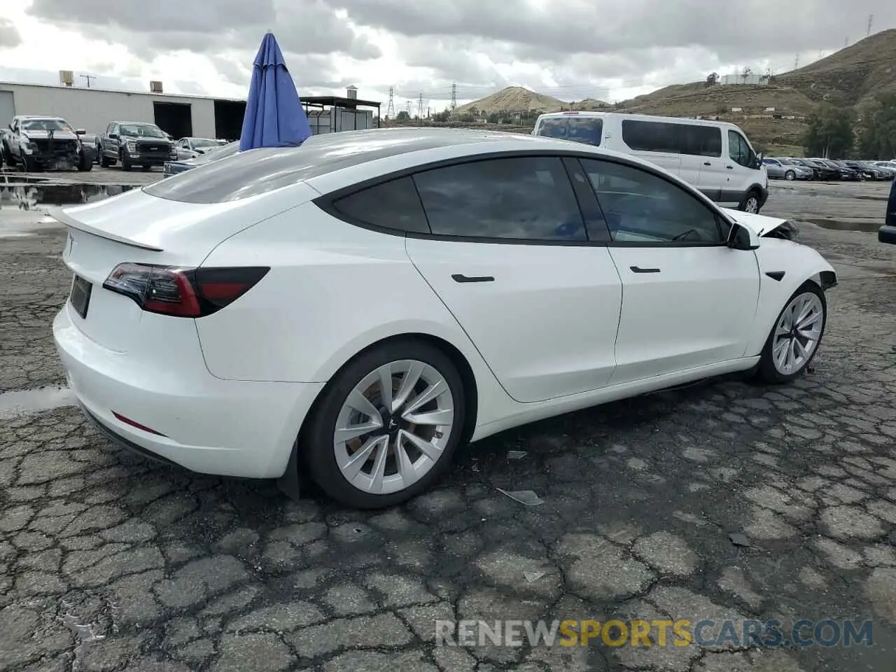 3 Фотография поврежденного автомобиля 5YJ3E1EA9PF582536 TESLA MODEL 3 2023